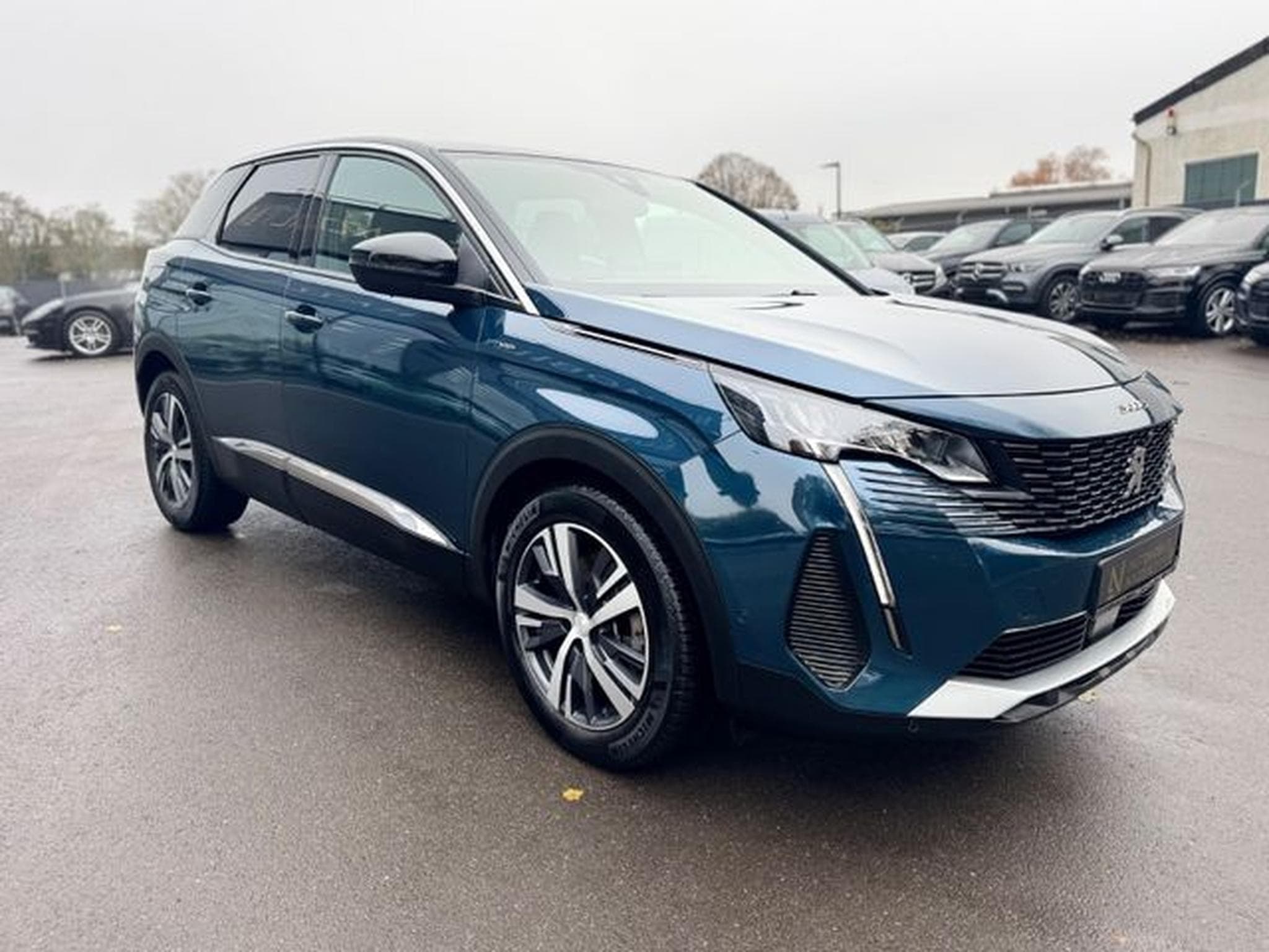 Peugeot 3008 3008 HYBRID 225 ALLURE*FACELIFT*VOLL-LED*KAMERA* (2023) - Foto 4