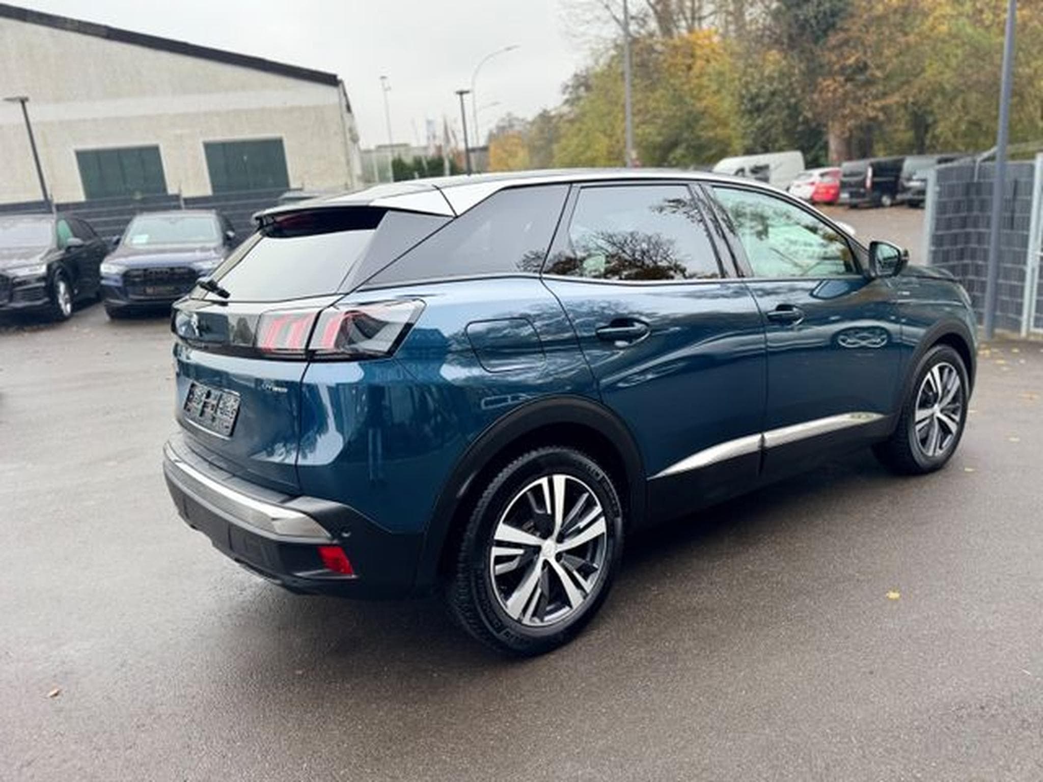 Peugeot 3008 3008 HYBRID 225 ALLURE*FACELIFT*VOLL-LED*KAMERA* (2023) - Foto 6