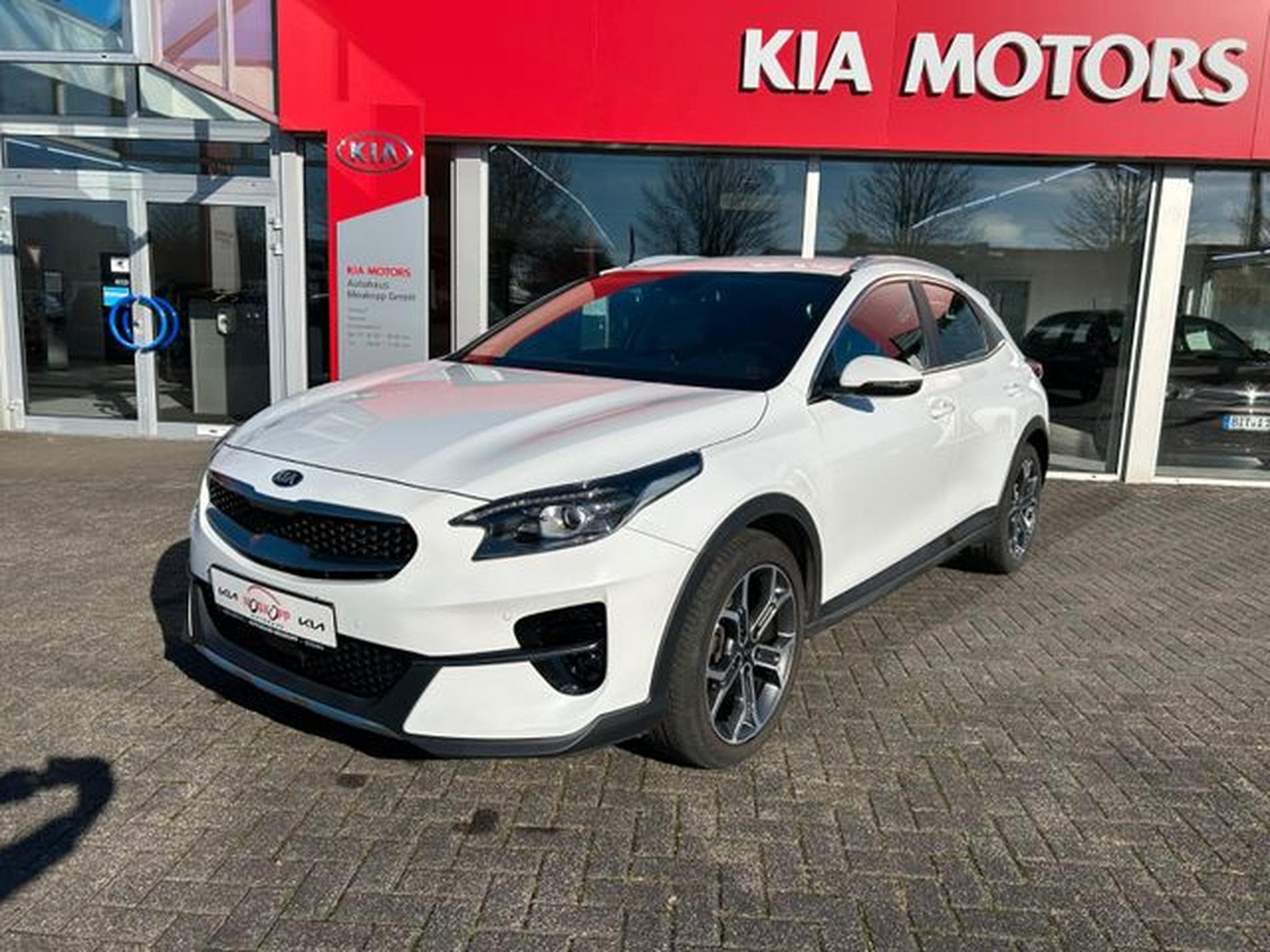 Kia XCeed XCeed 1,5T-GDI DCT Spirit XClusive Navi LED JBL (2021) - Photo 3
