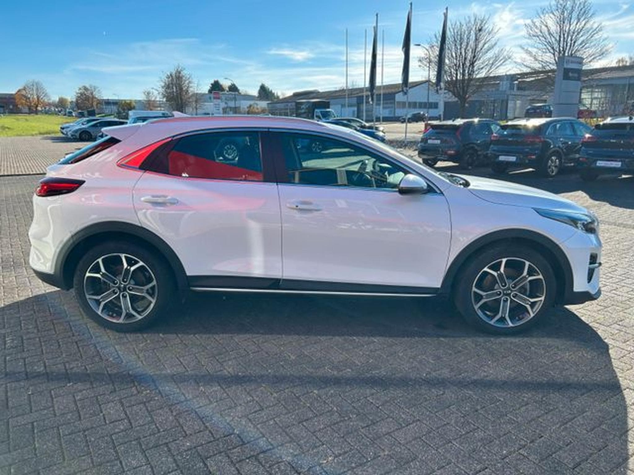 Kia XCeed XCeed 1,5T-GDI DCT Spirit XClusive Navi LED JBL (2021) - Photo 9