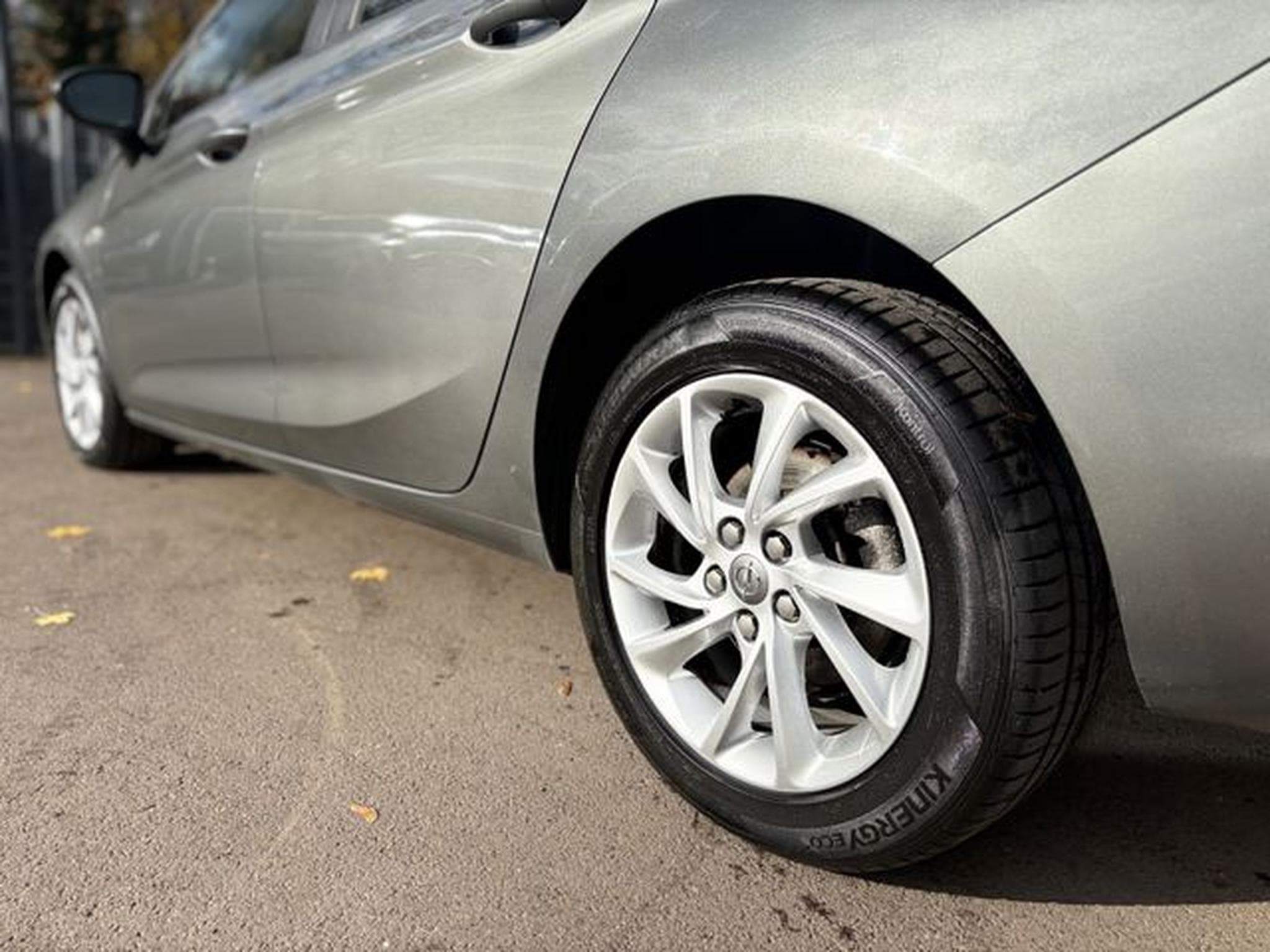 Opel Astra ASTRA K SPORTS TOURER EDITION*AUT*PDC*NAVI*1.HD* (2020) - Photo 13