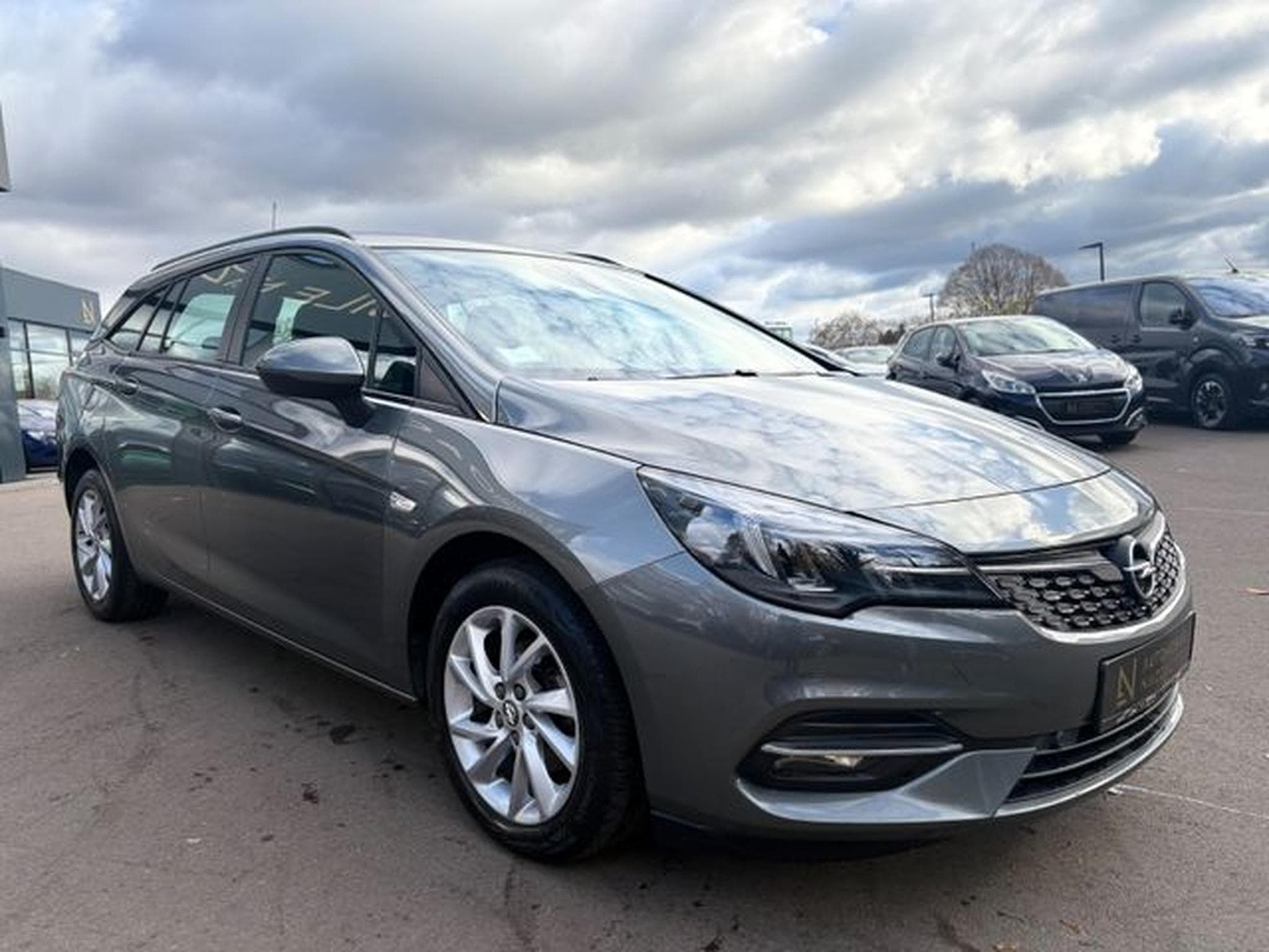 Opel Astra ASTRA K SPORTS TOURER EDITION*AUT*PDC*NAVI*1.HD* (2020) - Photo 6