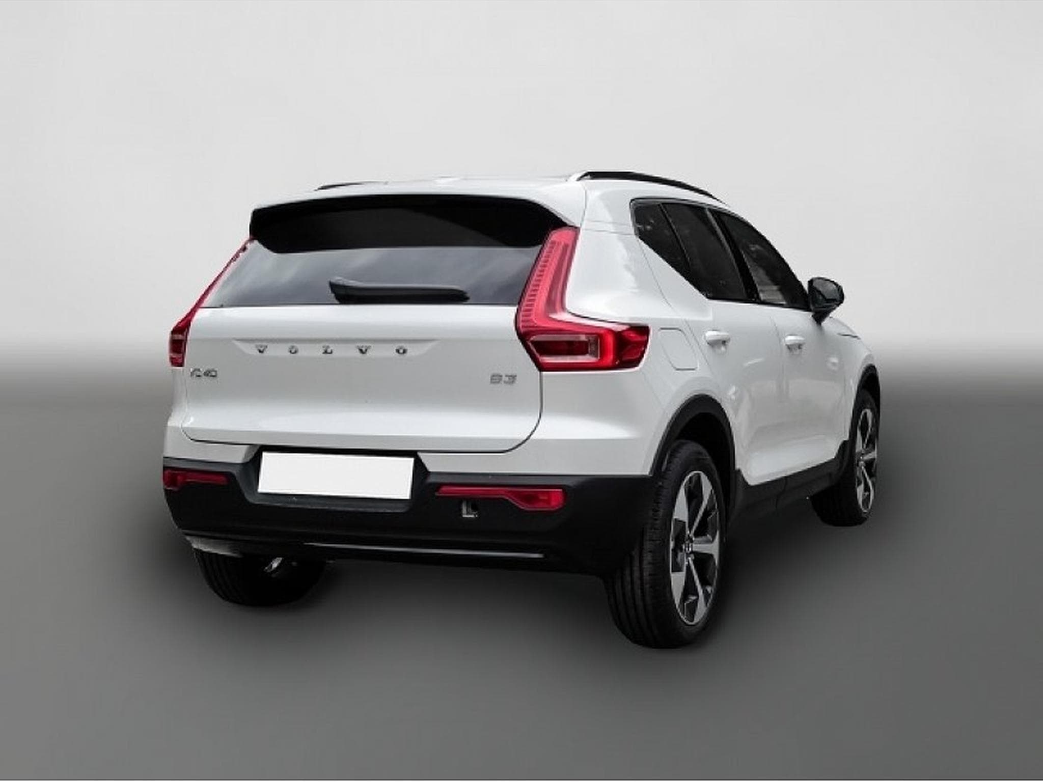 Volvo XC40 (2024) - Photo 2