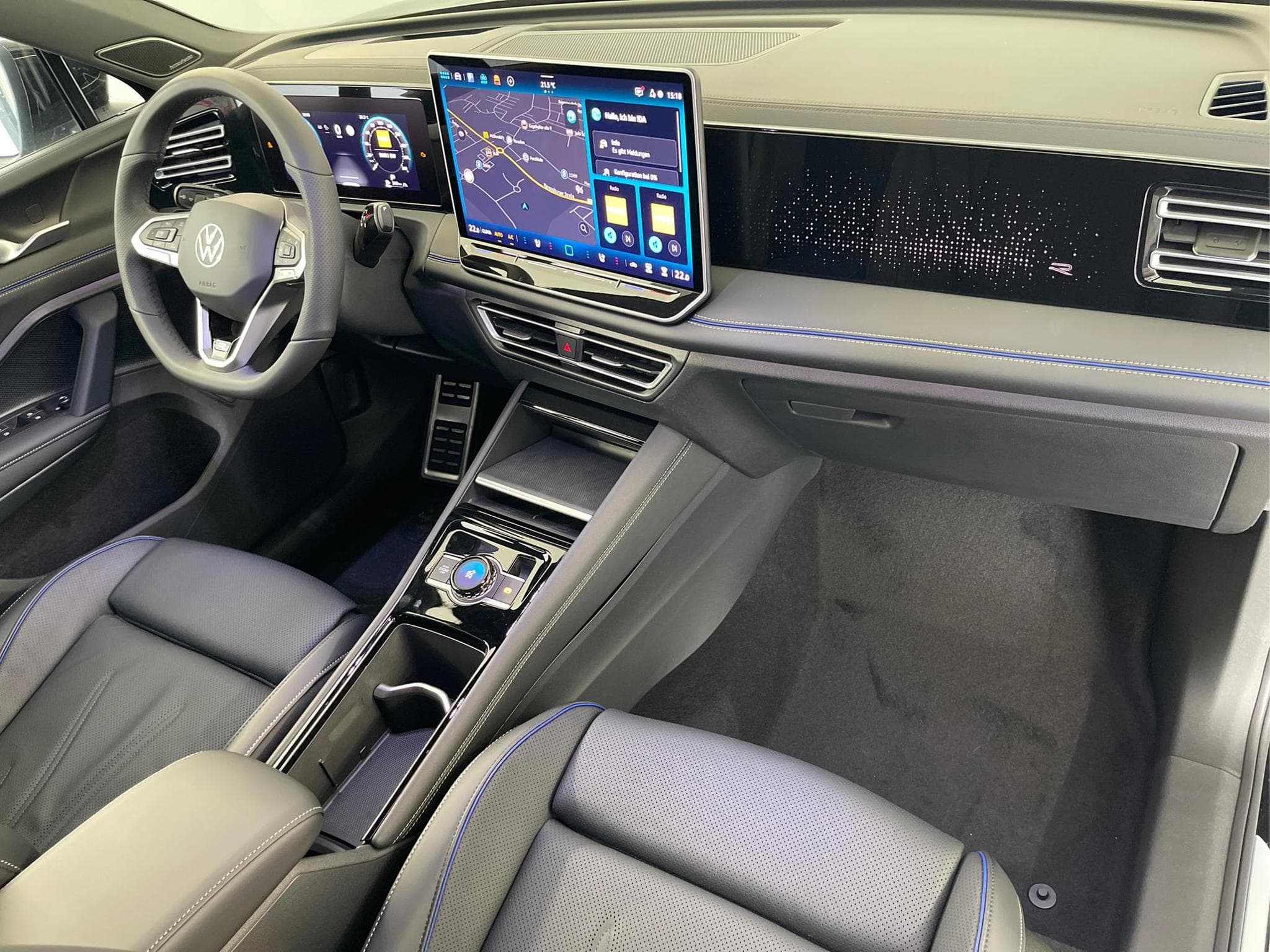 VW Tiguan R-Line (2025) - Foto 15