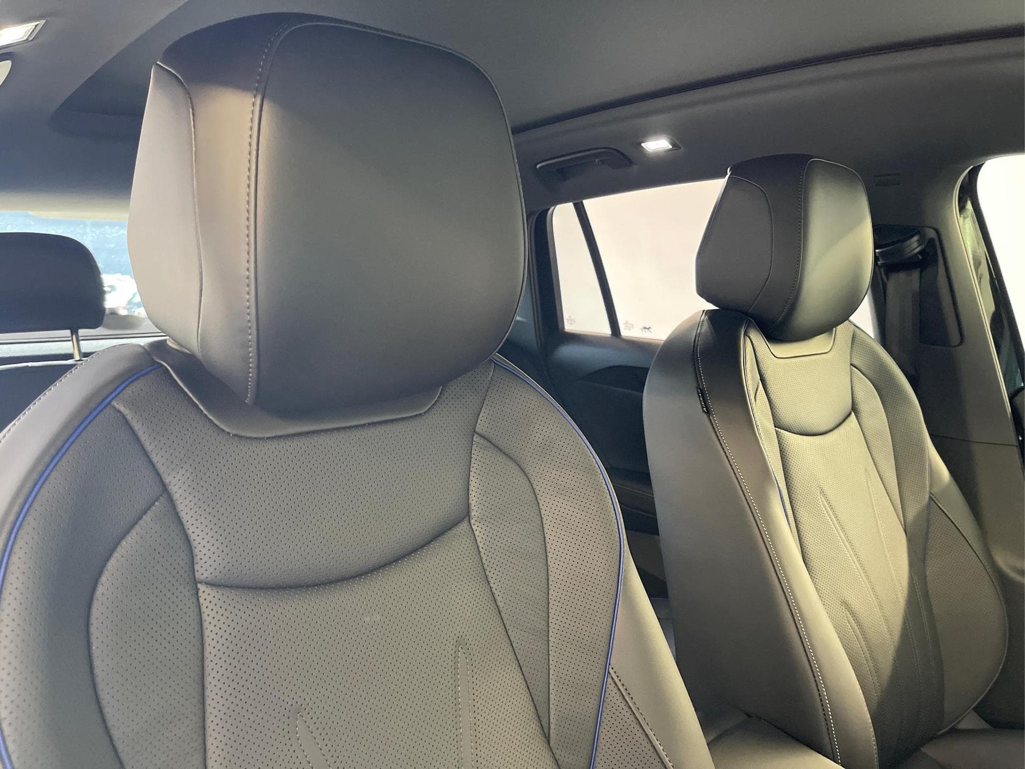 VW Tiguan R-Line (2025) - Foto 18