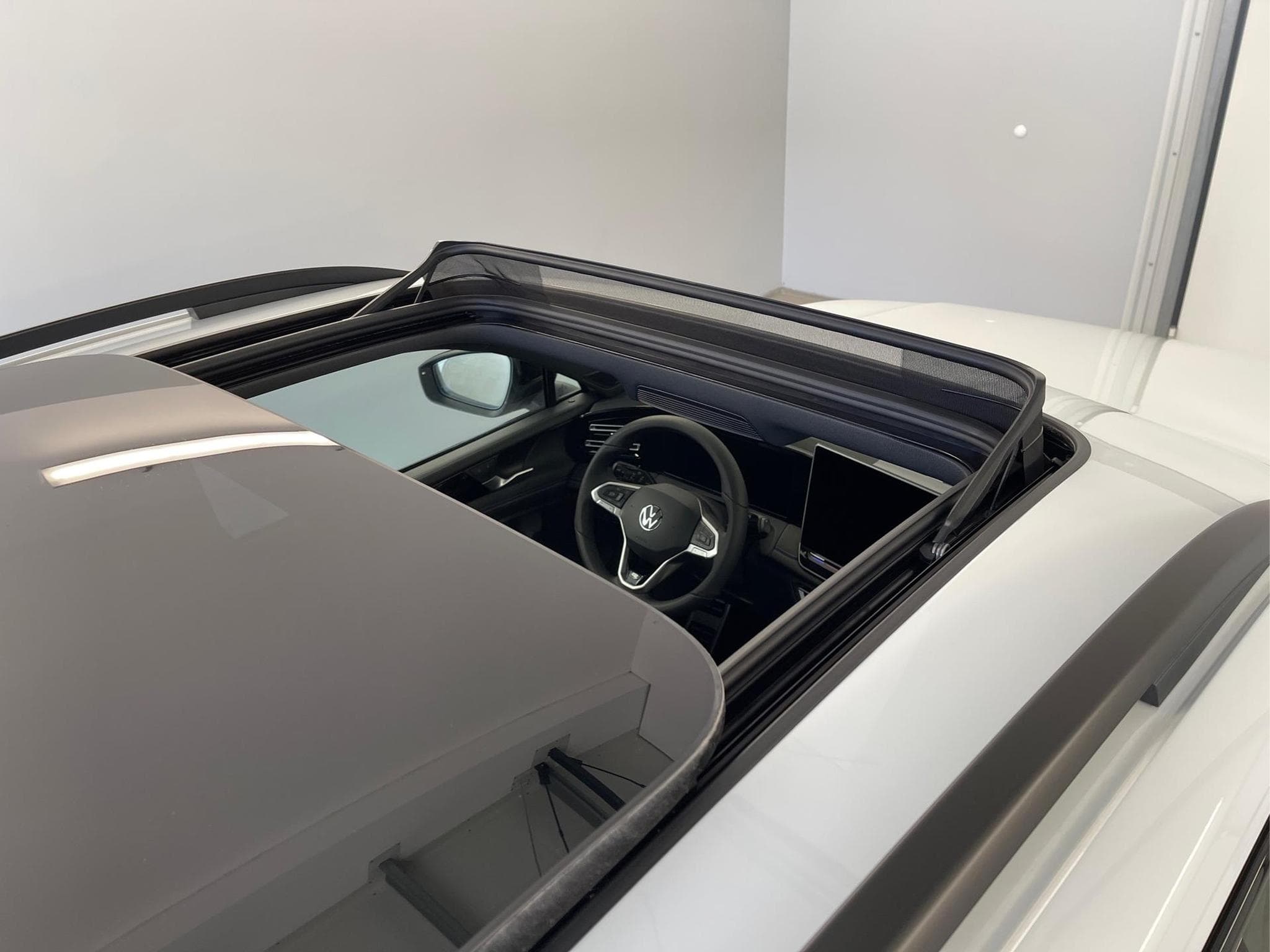 VW Tiguan R-Line (2025) - Foto 6