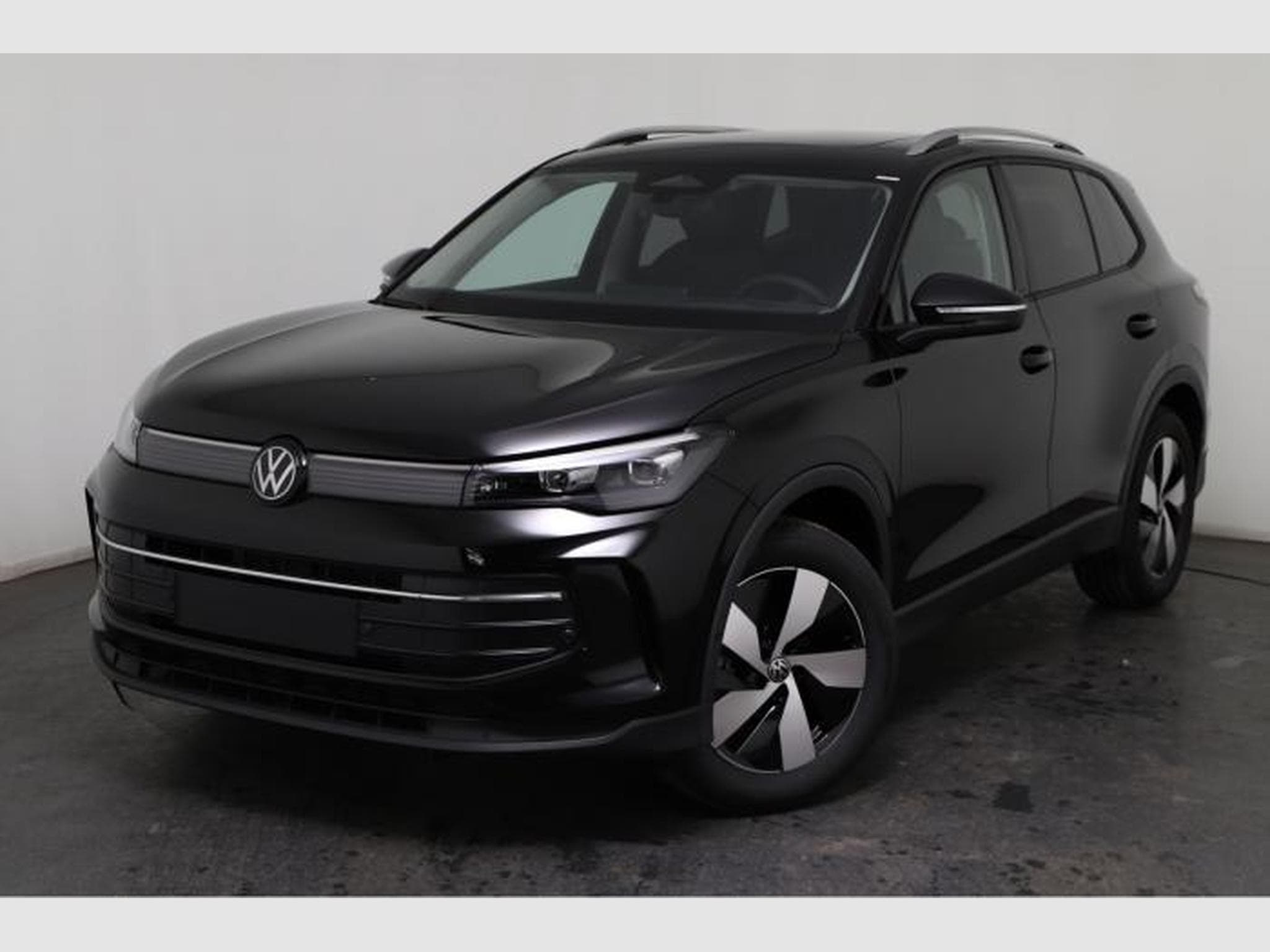 VW Tiguan New Editon (2025) - Photo 1