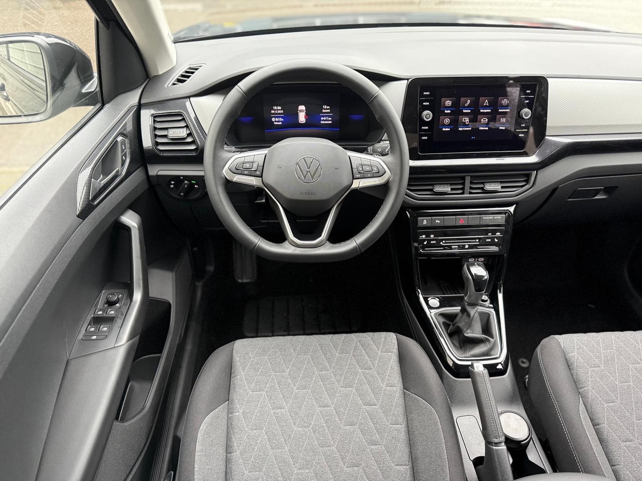 VW T-Cross LIFE (2026) - Photo 7