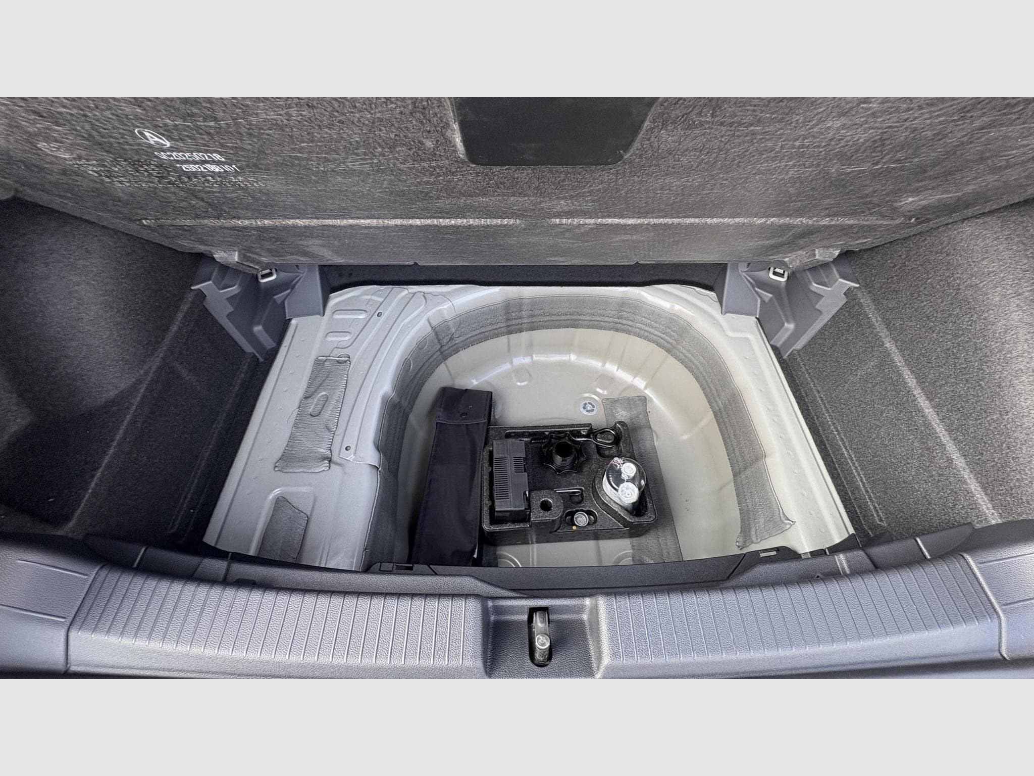 VW T-Cross 1,0 TSI DSG (2025) - Foto 14