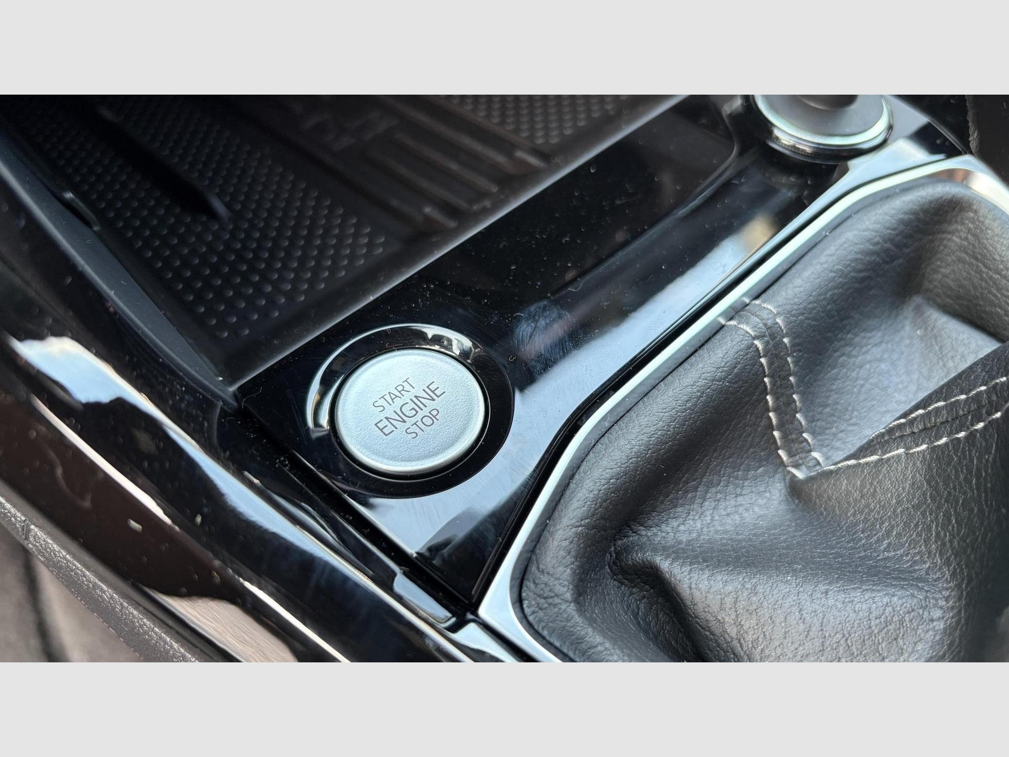 VW T-Cross 1,0 TSI DSG (2025) - Foto 18