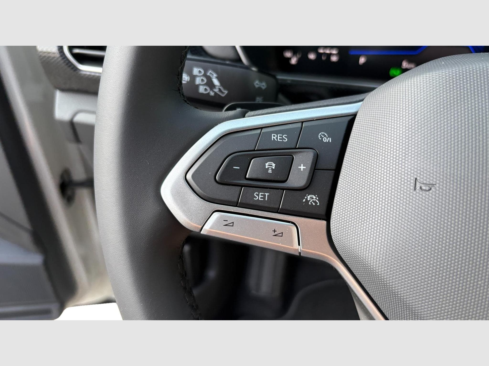 VW T-Cross 1,0 TSI DSG (2025) - Foto 24