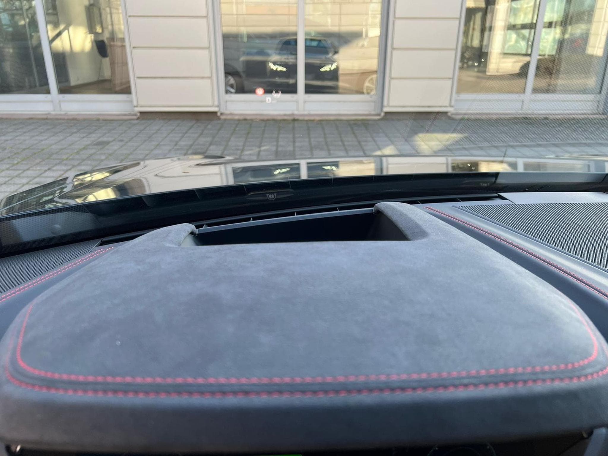 Audi e-tron basis quattro (2025) - Photo 17