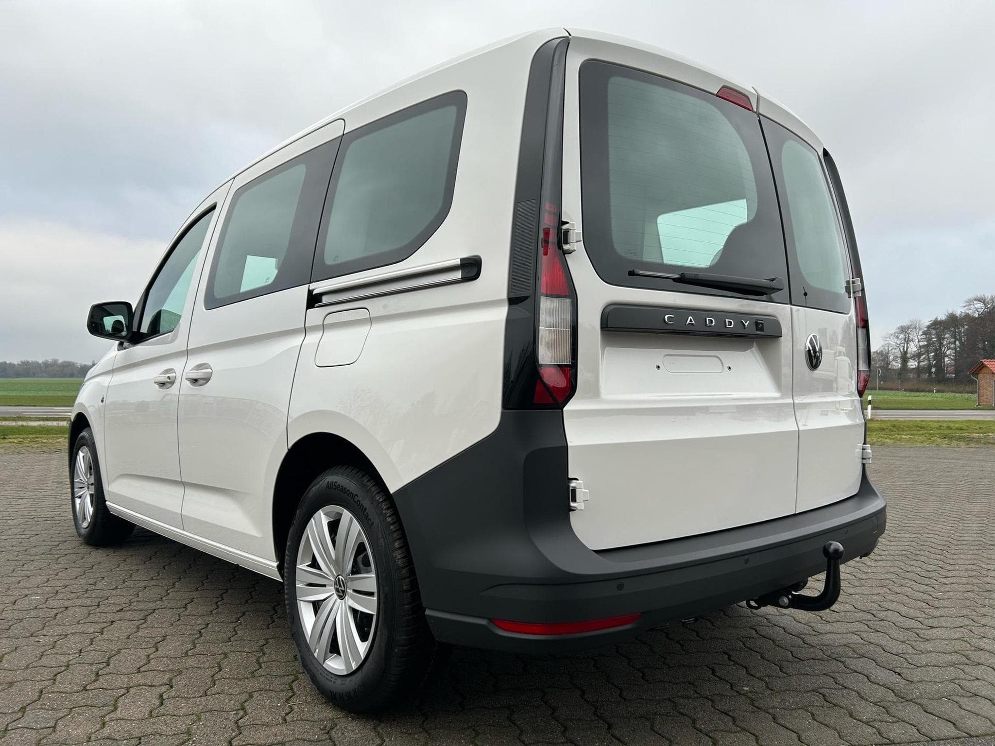 VW Caddy Trendline (2026) - Foto 16