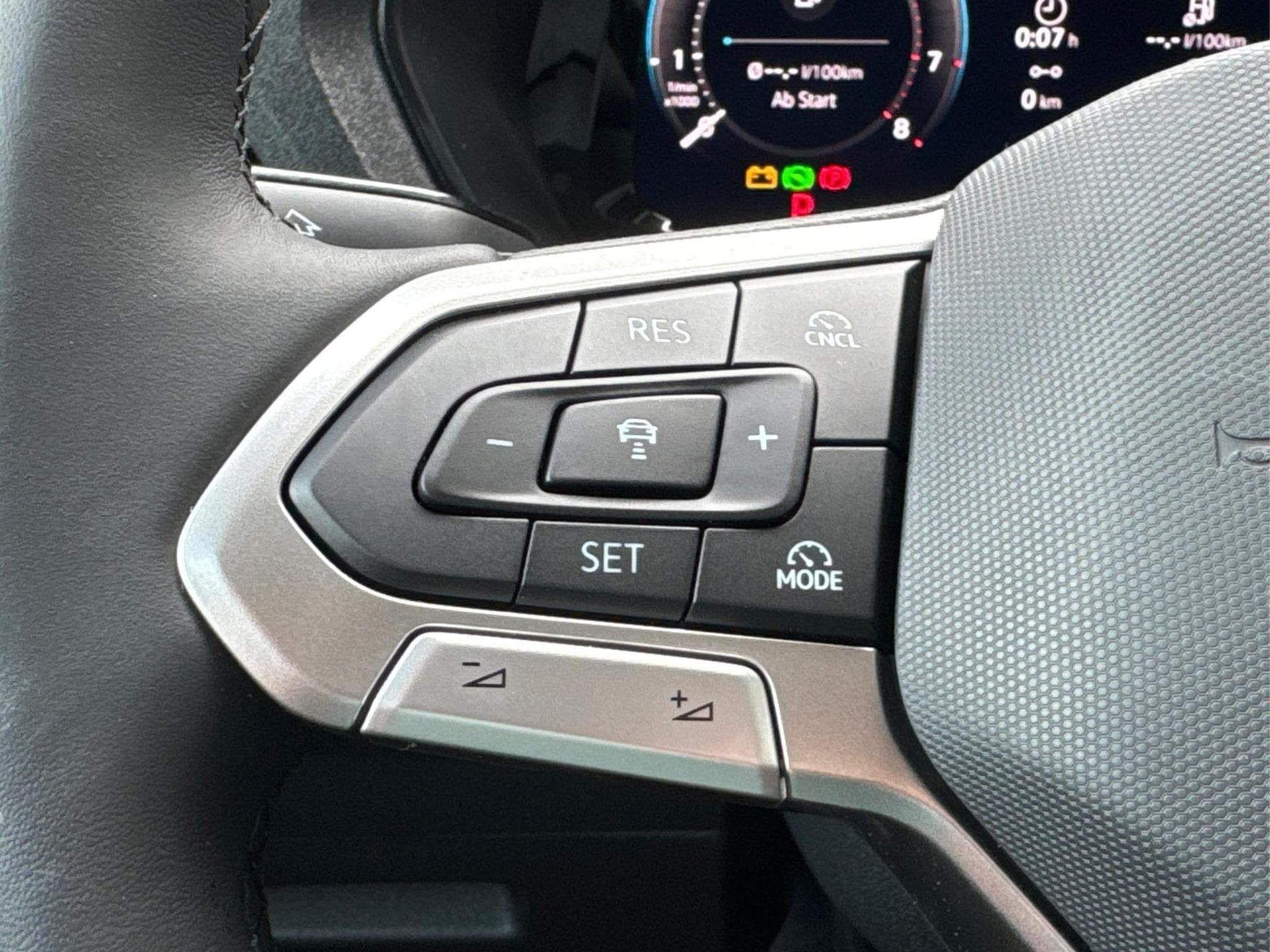 VW Caddy LIFE (2025) - Foto 22