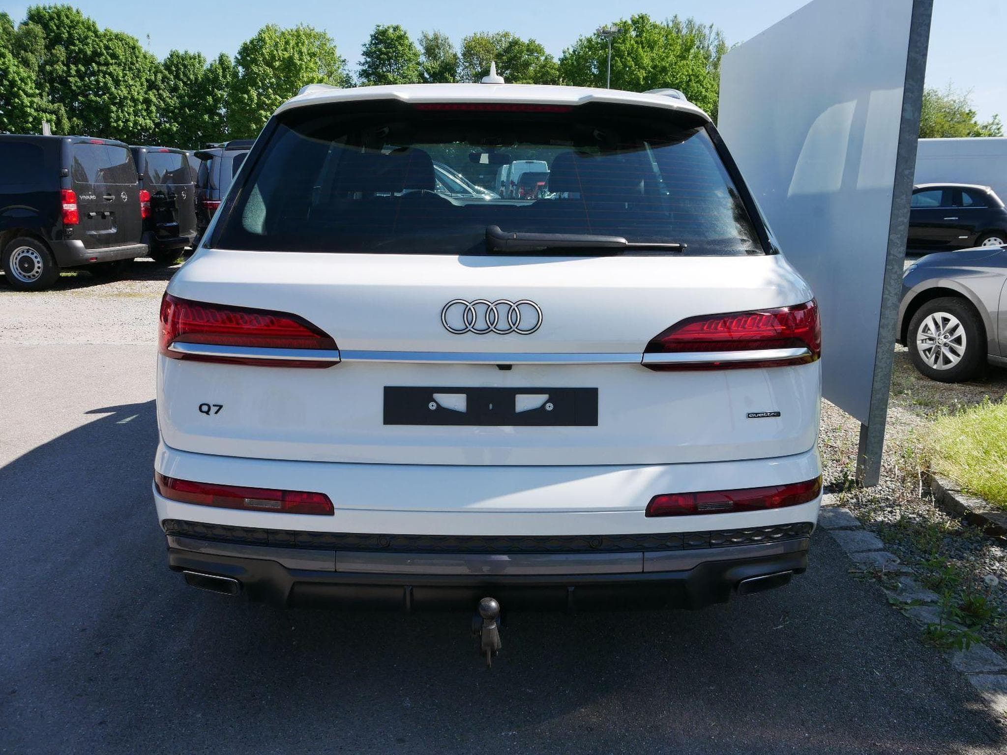 Audi Q7 S line (2025) - Photo 7