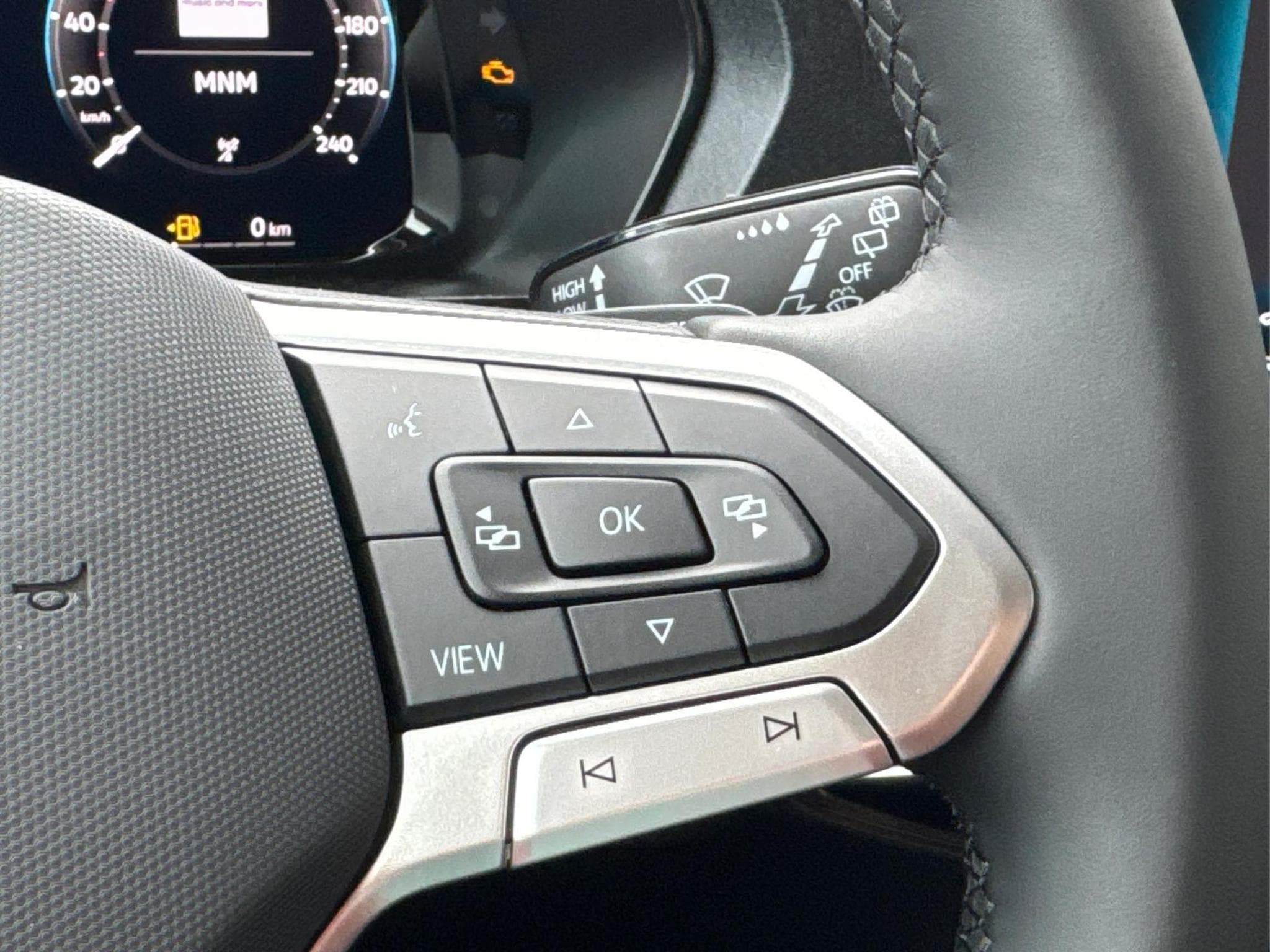 VW Caddy LIFE (2025) - Photo 23