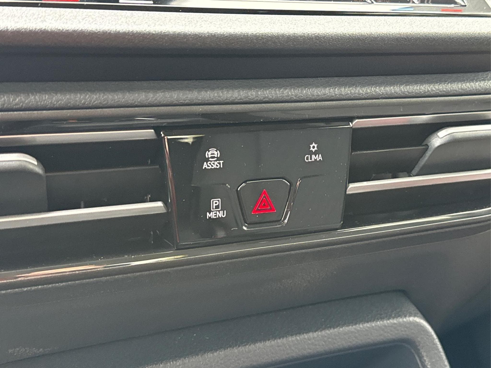 VW Caddy LIFE (2025) - Photo 21