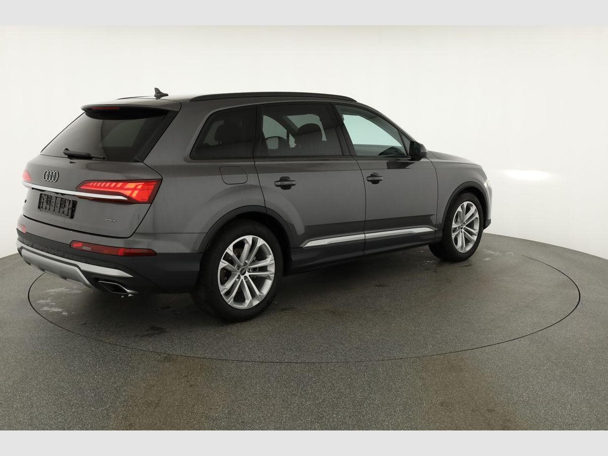 Audi Q7 45 TDI quattro basis (2025) - Photo 20