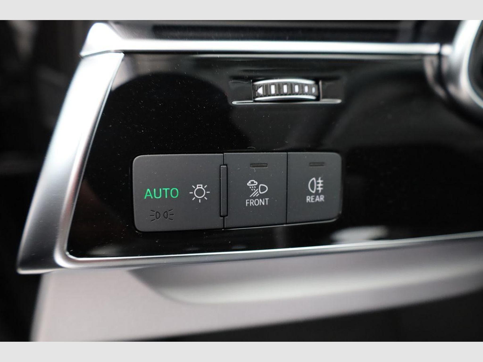 Audi Q7 45 TDI quattro basis (2025) - Photo 8