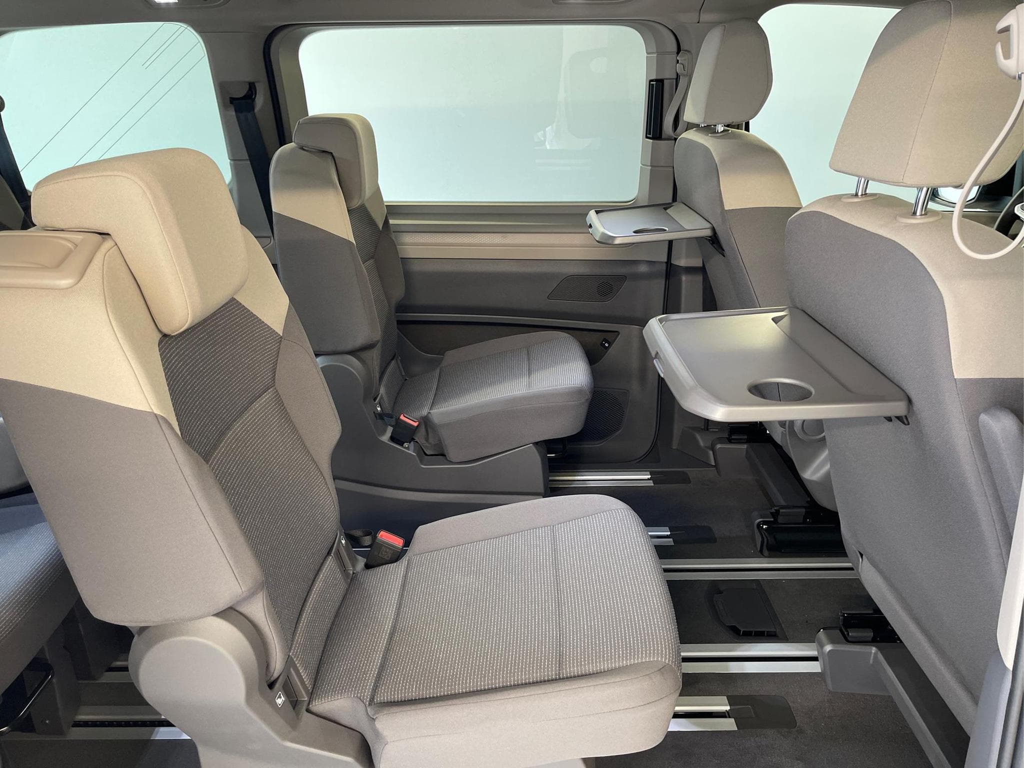 VW T7 Business (2025) - Photo 16