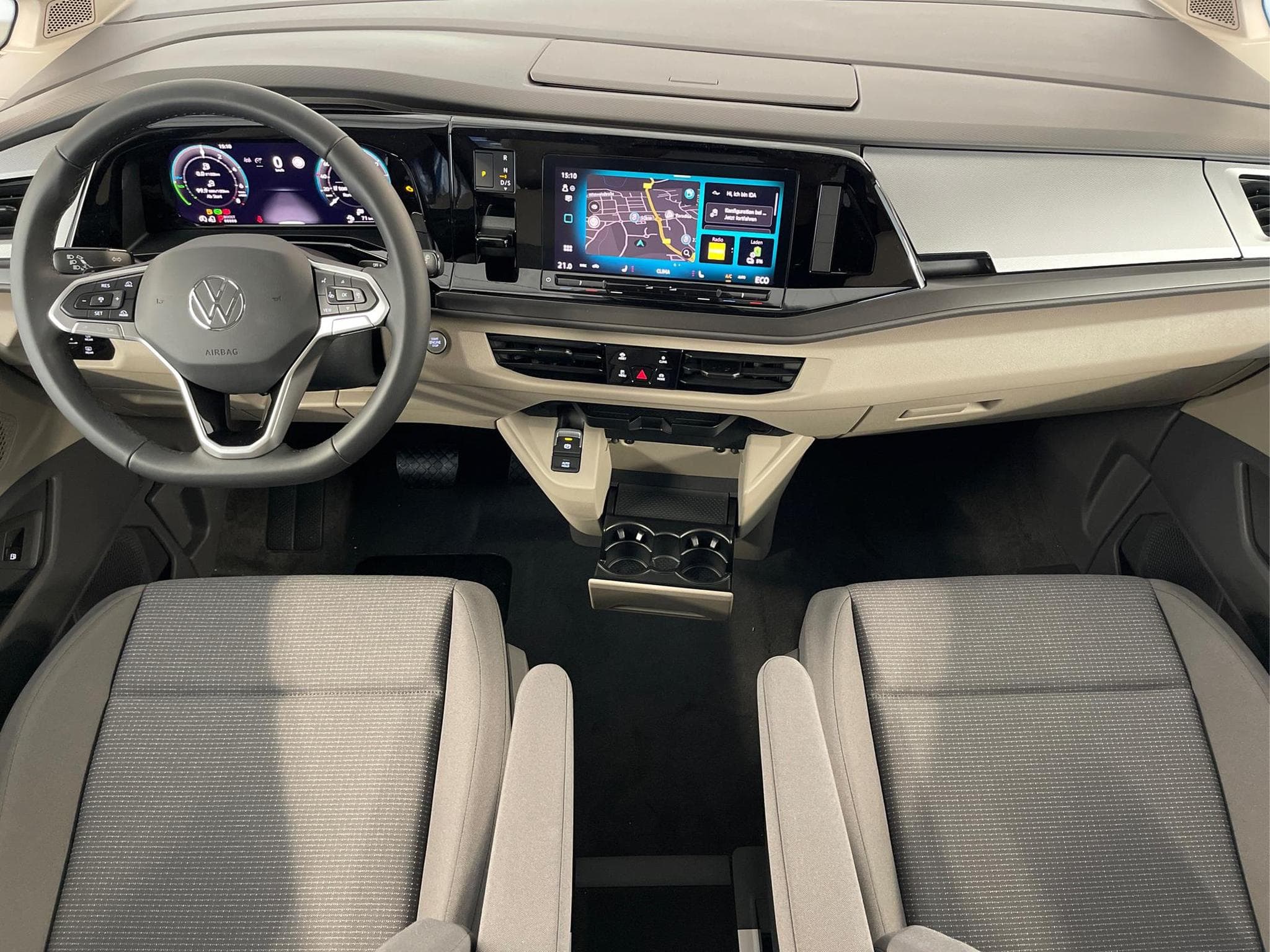 VW T7 Business (2025) - Photo 6