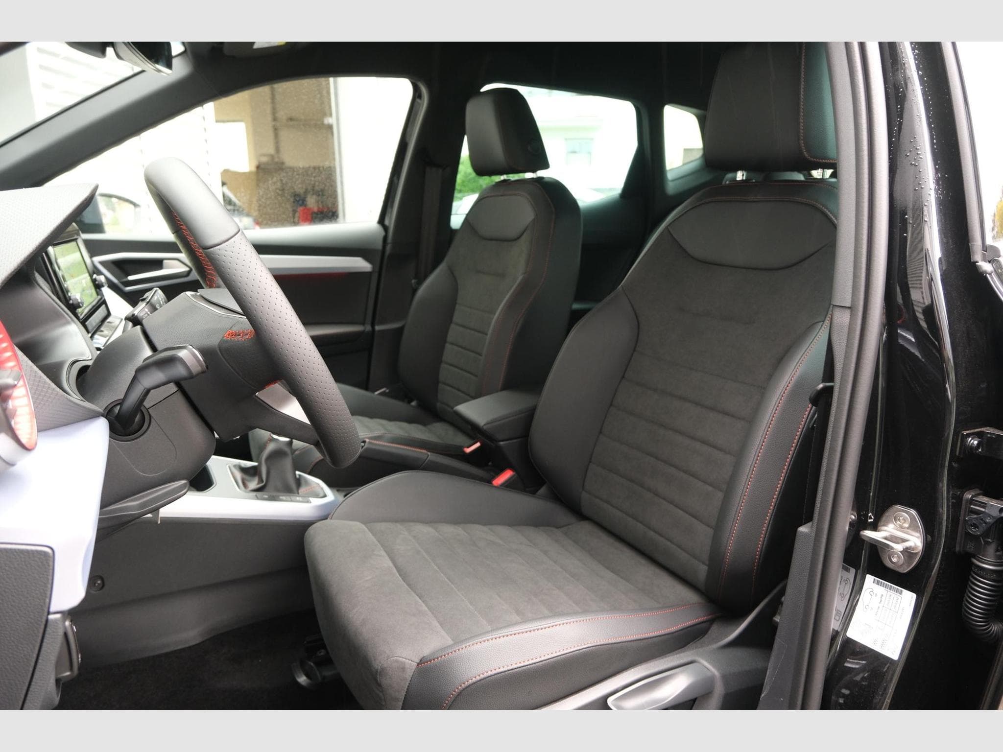 Seat Arona 1.0 TSI FR (2025) - Photo 13