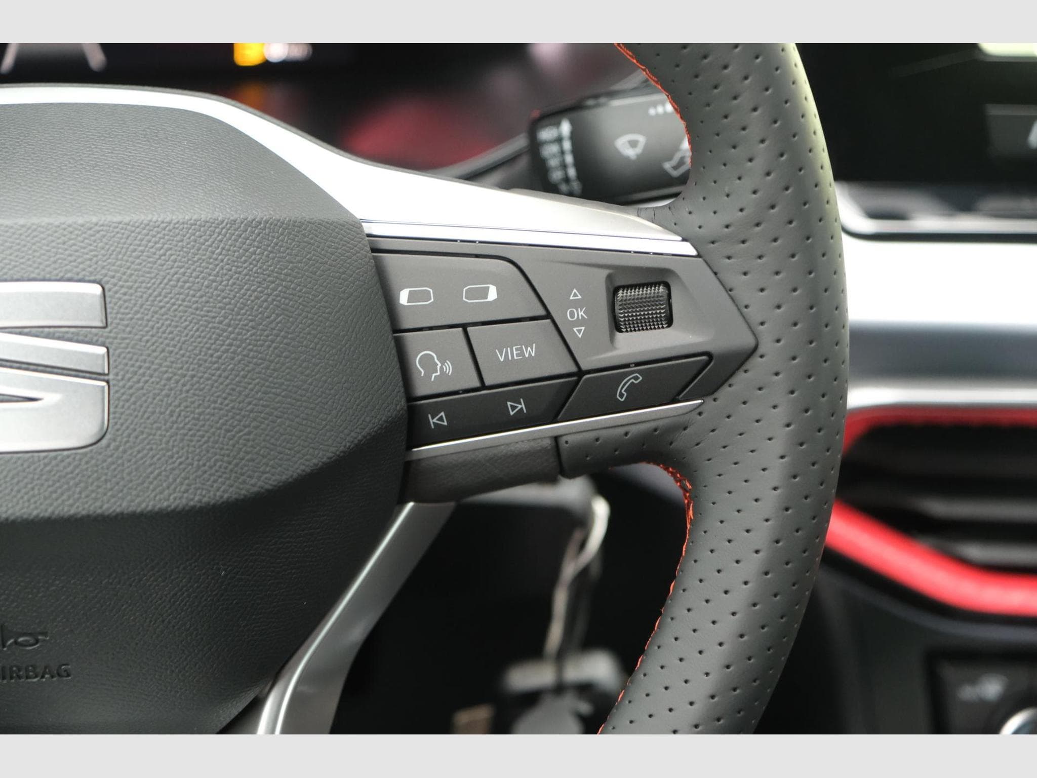 Seat Arona 1.0 TSI FR (2025) - Photo 25