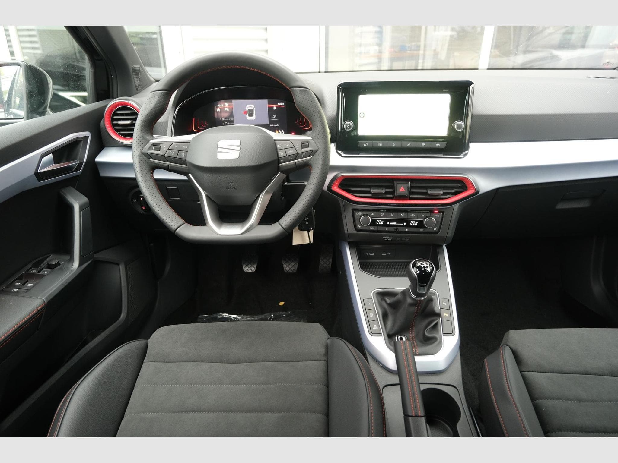 Seat Arona 1.0 TSI FR (2025) - Photo 8