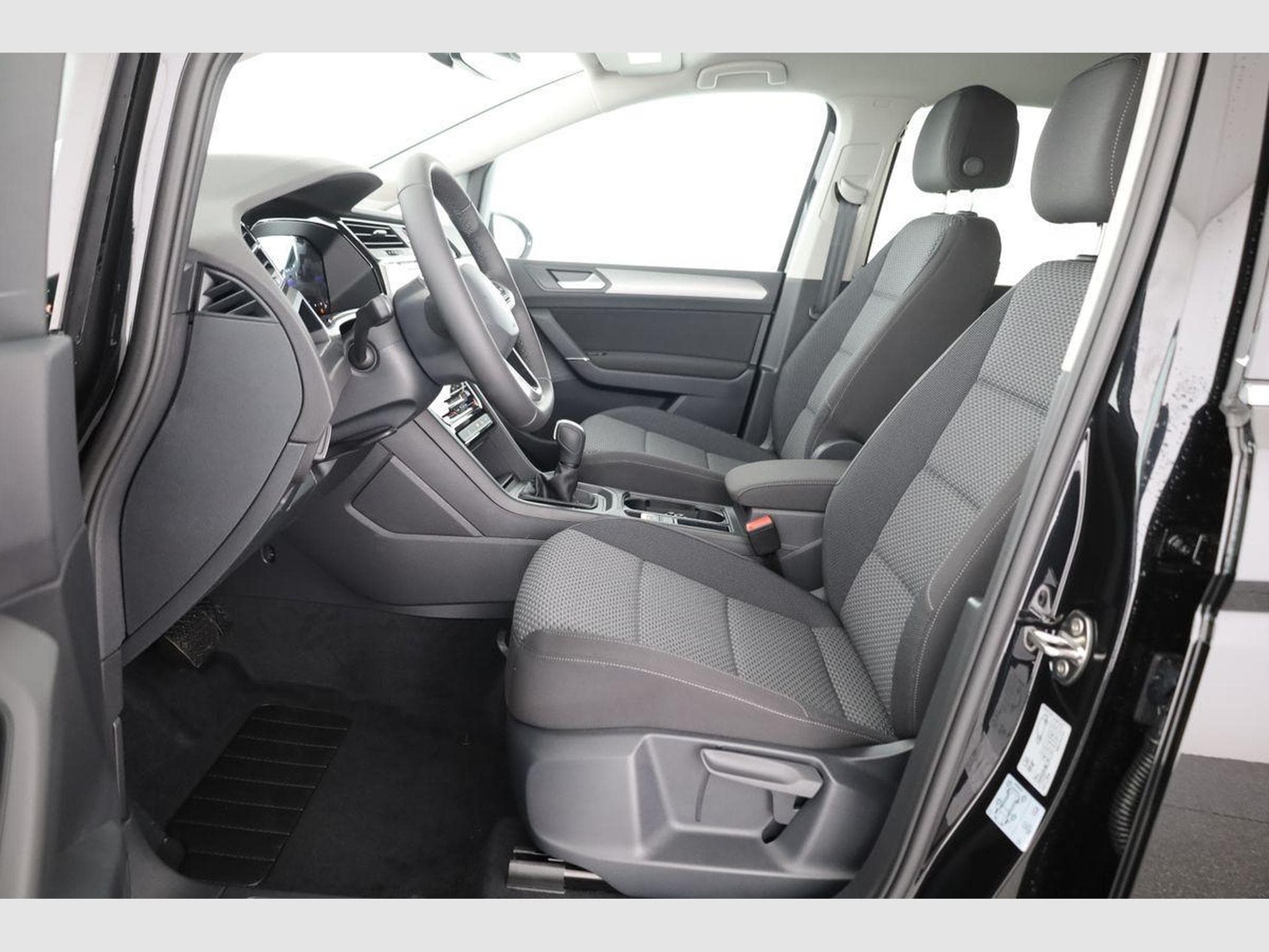 VW Touran Comfortline BMT/Start-Stopp (2025) - Photo 9