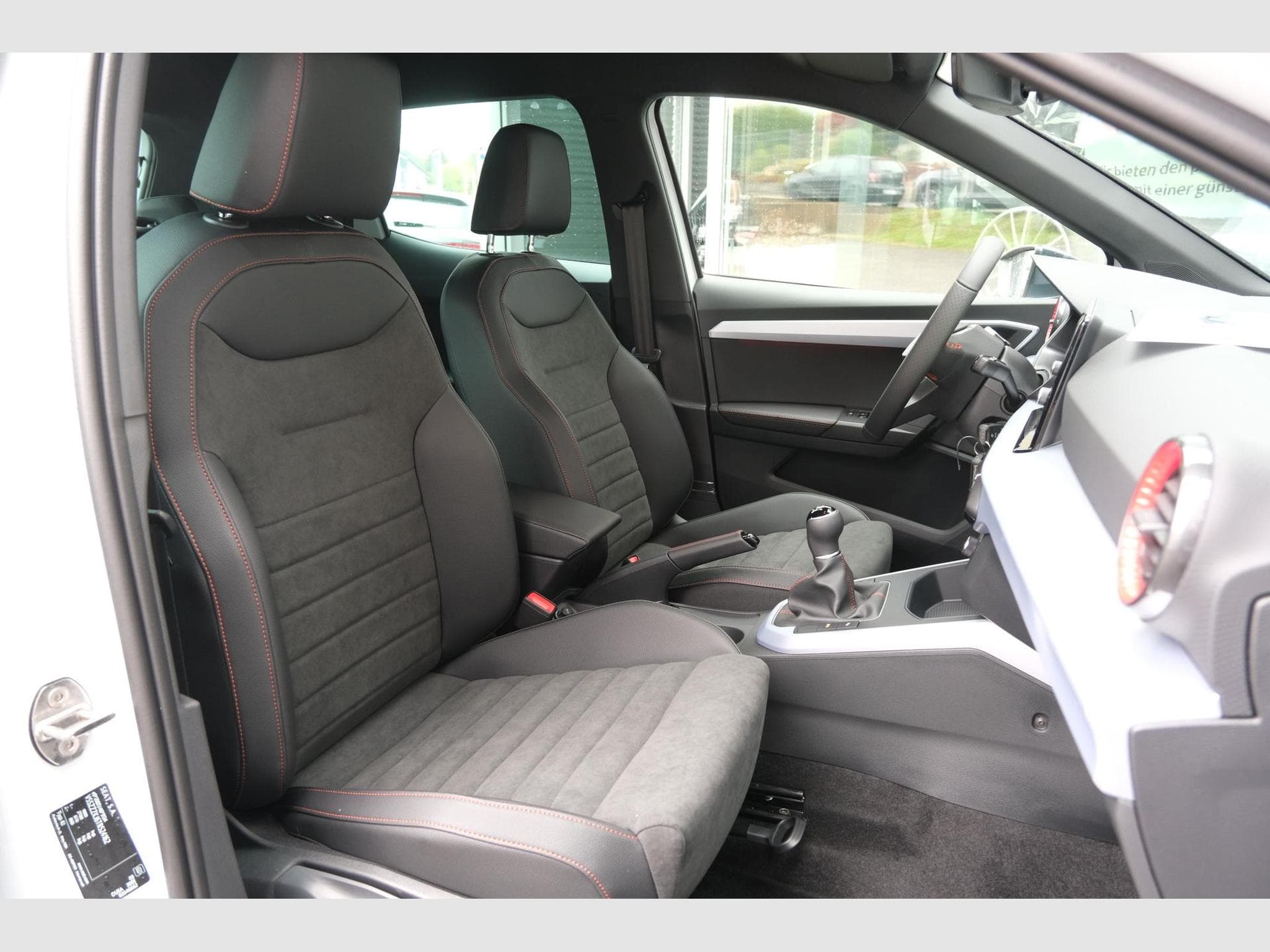 Seat Arona 1.0 TSI FR (2025) - Photo 22