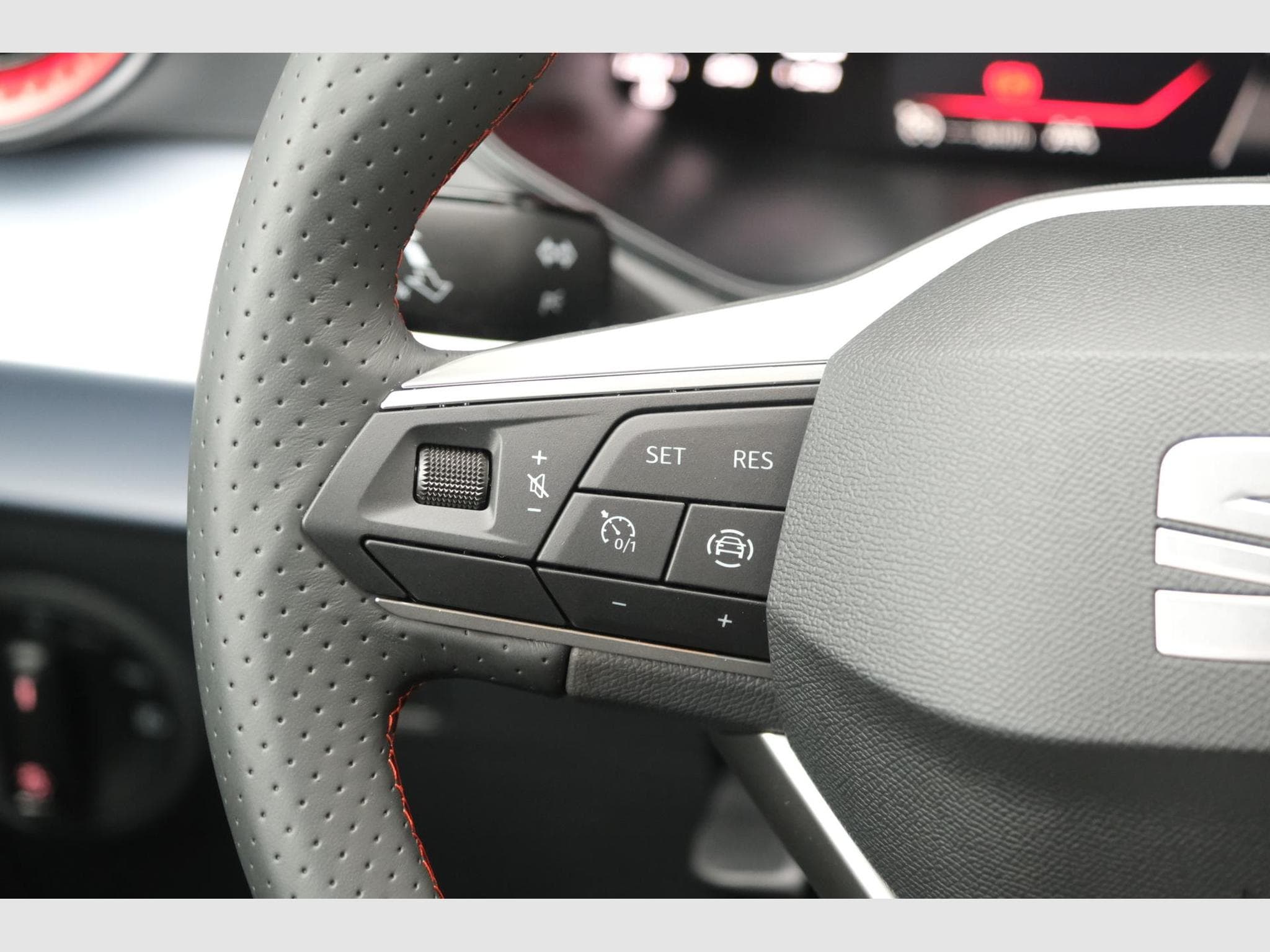 Seat Arona 1.0 TSI FR (2025) - Photo 23