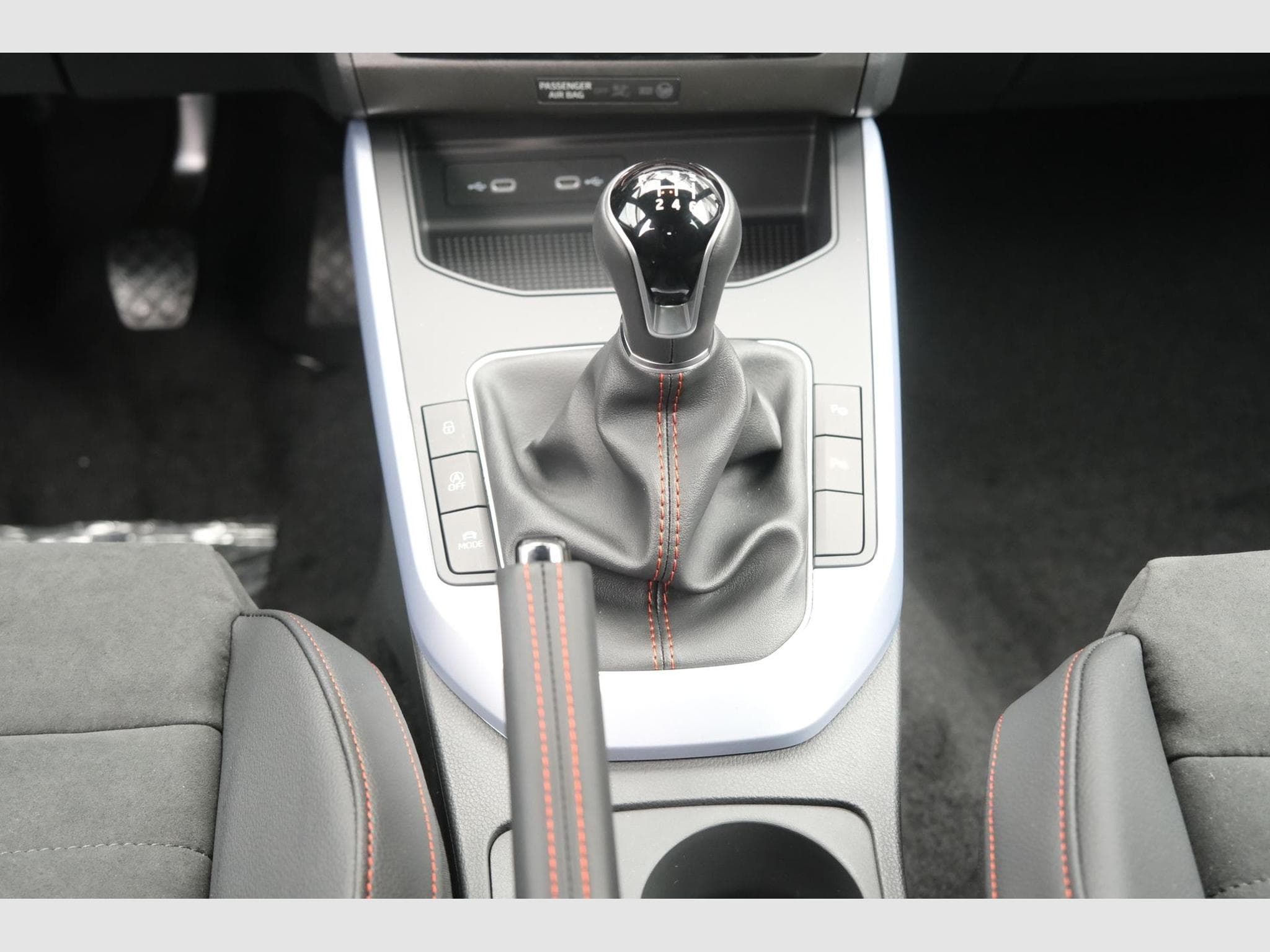 Seat Arona 1.0 TSI FR (2025) - Photo 25