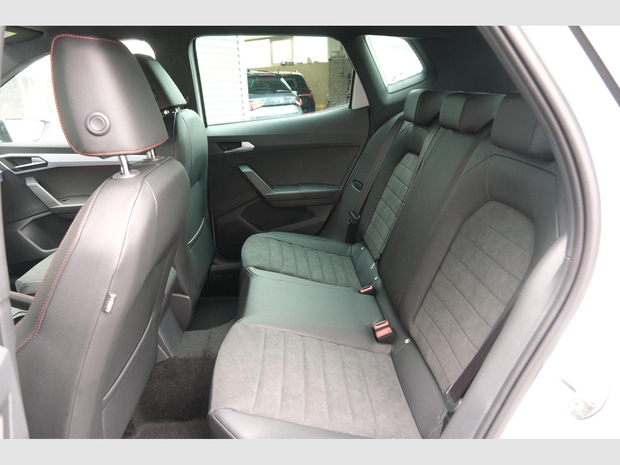 Seat Arona 1.0 TSI FR (2025) - Photo 9