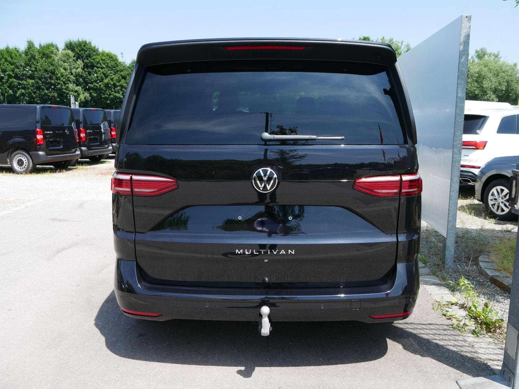 VW T7 Life 2.0 TDI (2025) - Photo 2