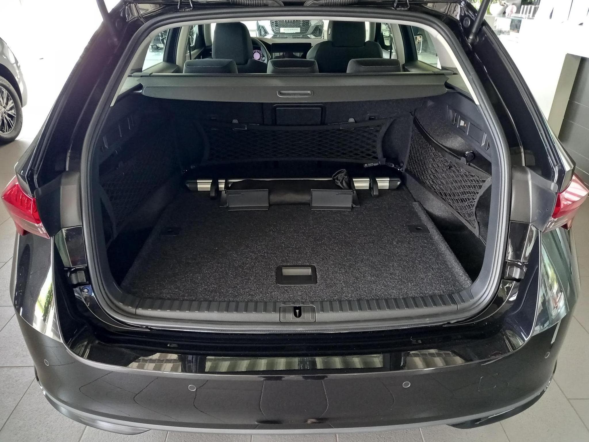 Skoda Octavia Selection 2.0 TDI (2025) - Photo 8