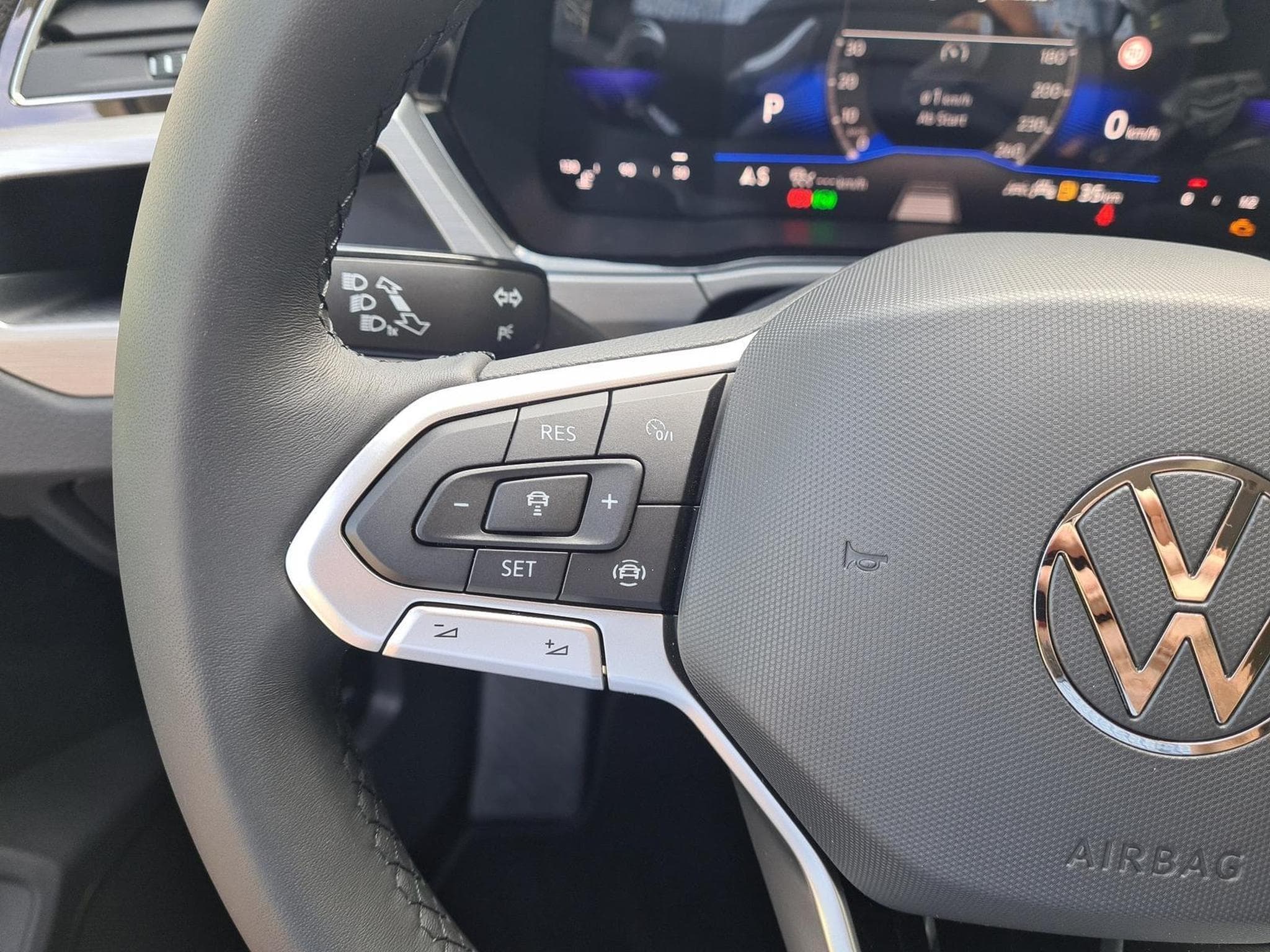 VW Touran Comfortline BMT/Start-Stopp (2025) - Foto 16