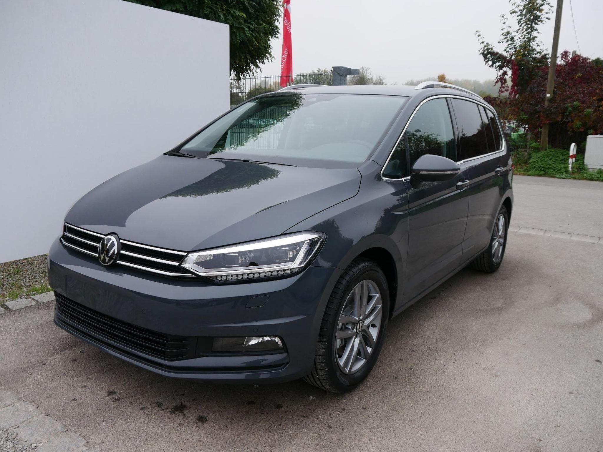 VW Touran Comfortline (2026) - Foto 1
