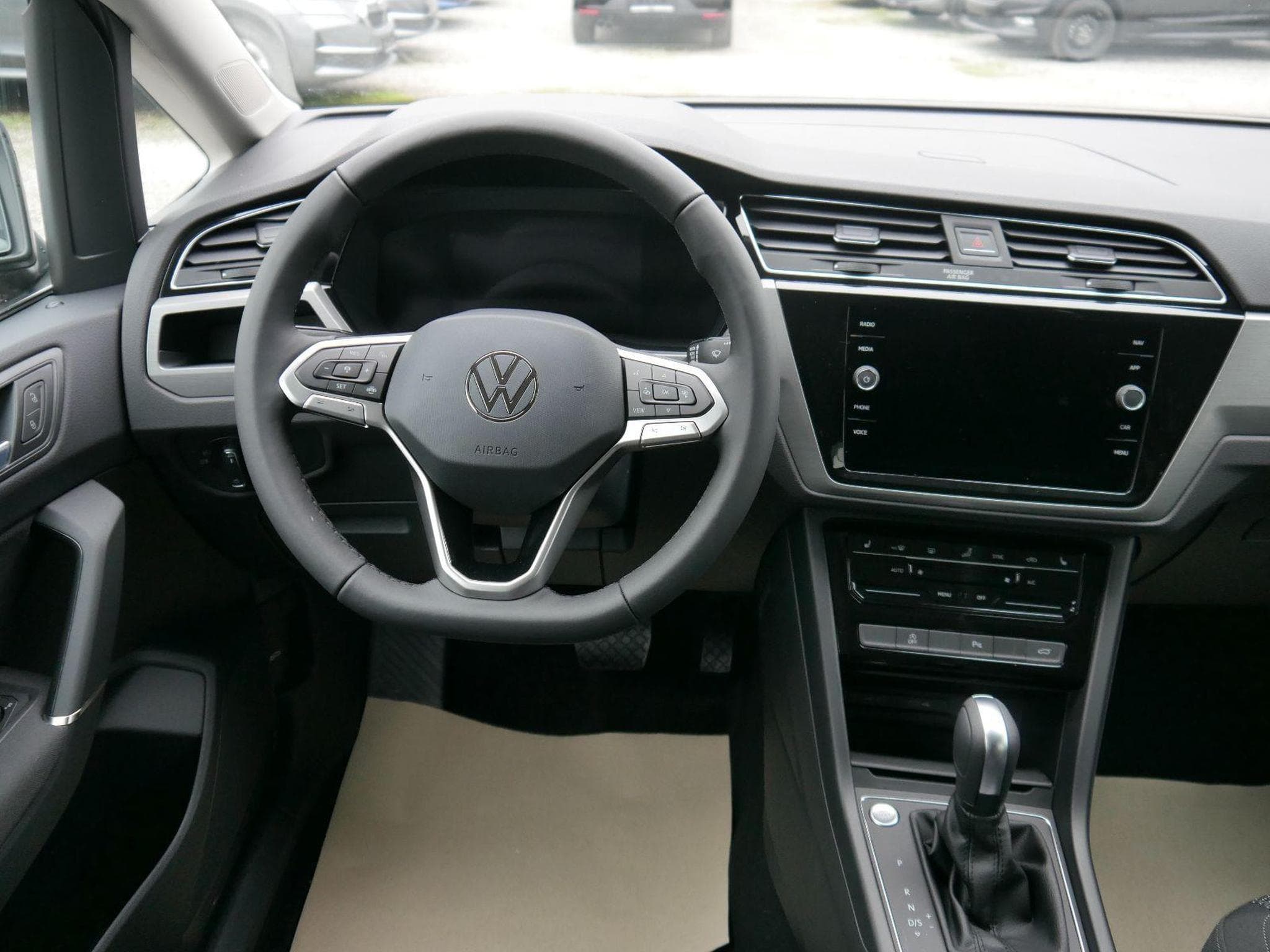 VW Touran Comfortline (2026) - Foto 13