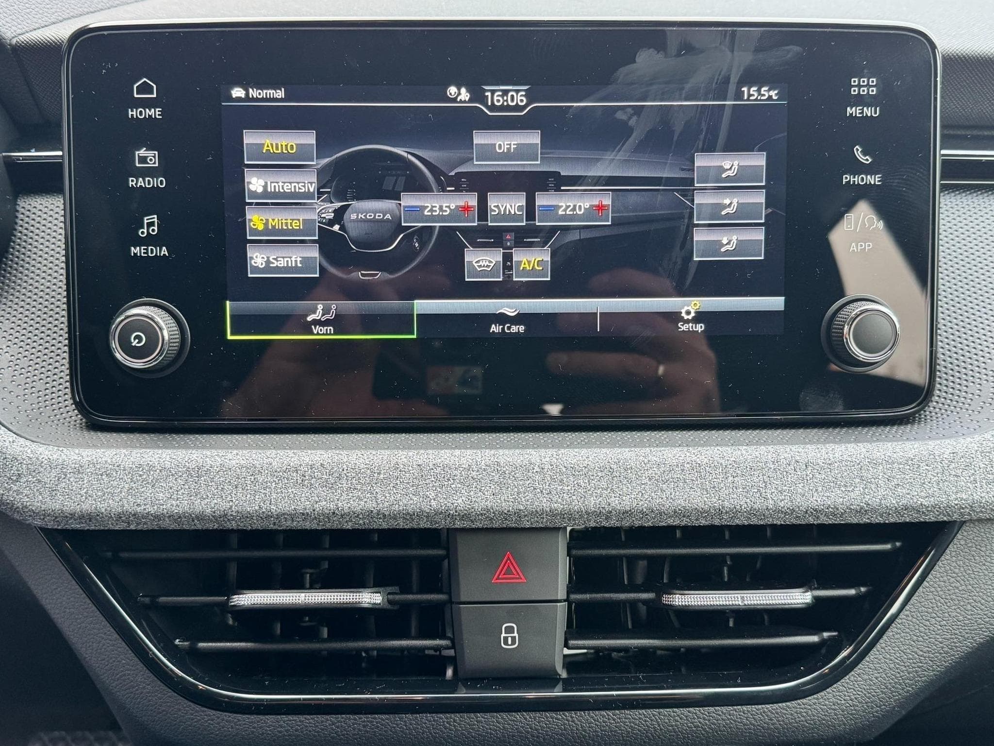 Skoda Scala 1,0 TSI DSG (2025) - Foto 22