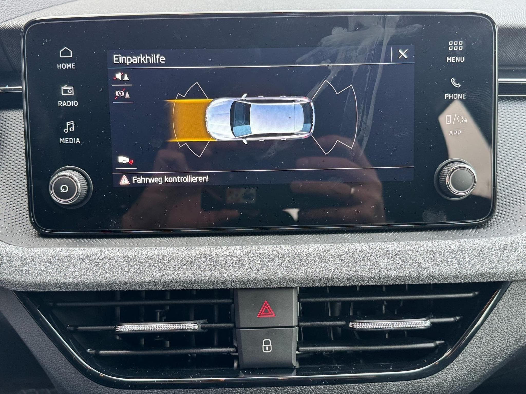 Skoda Scala 1,0 TSI DSG (2025) - Foto 24