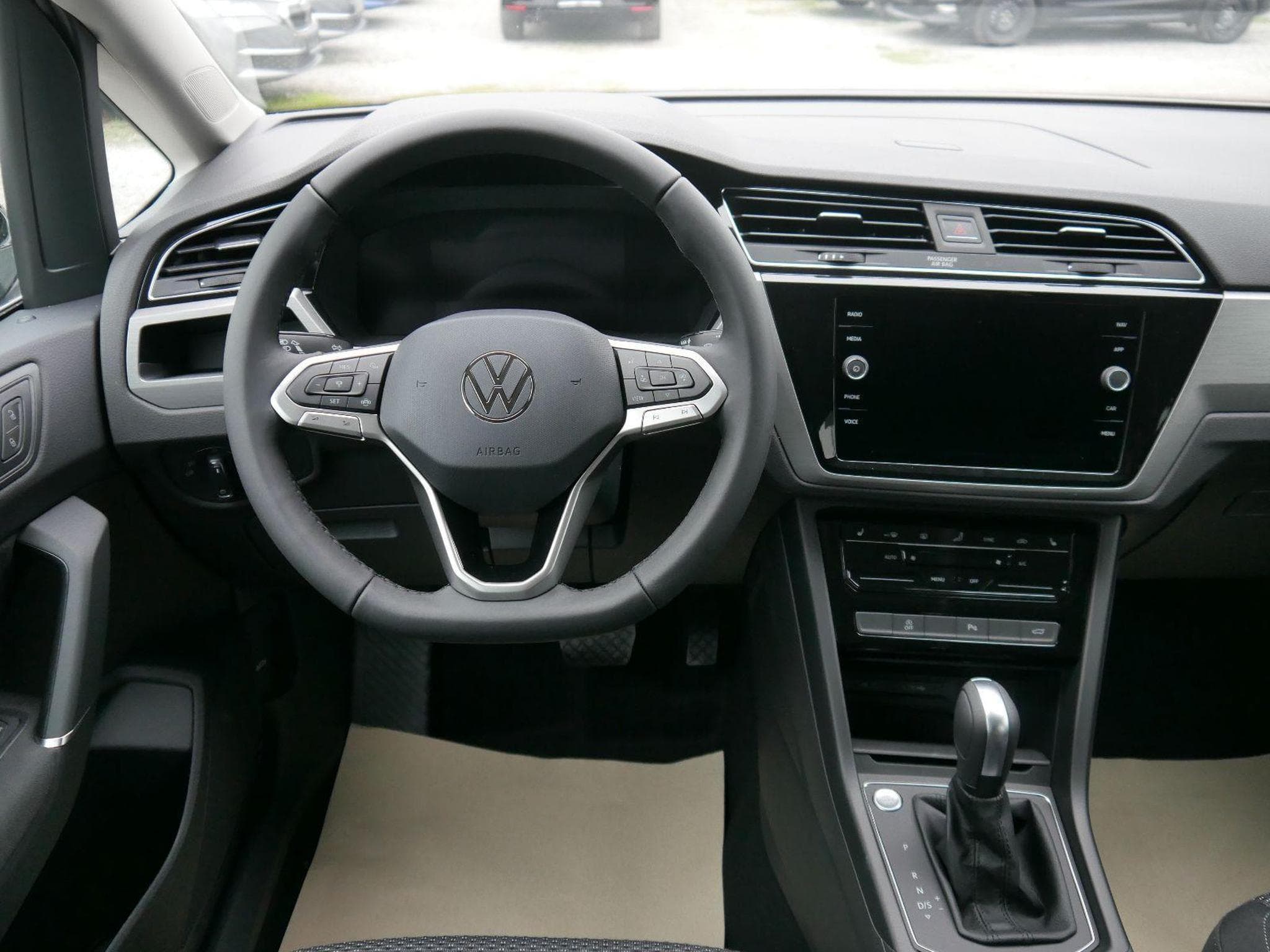 VW Touran Comfortline (2026) - Foto 13