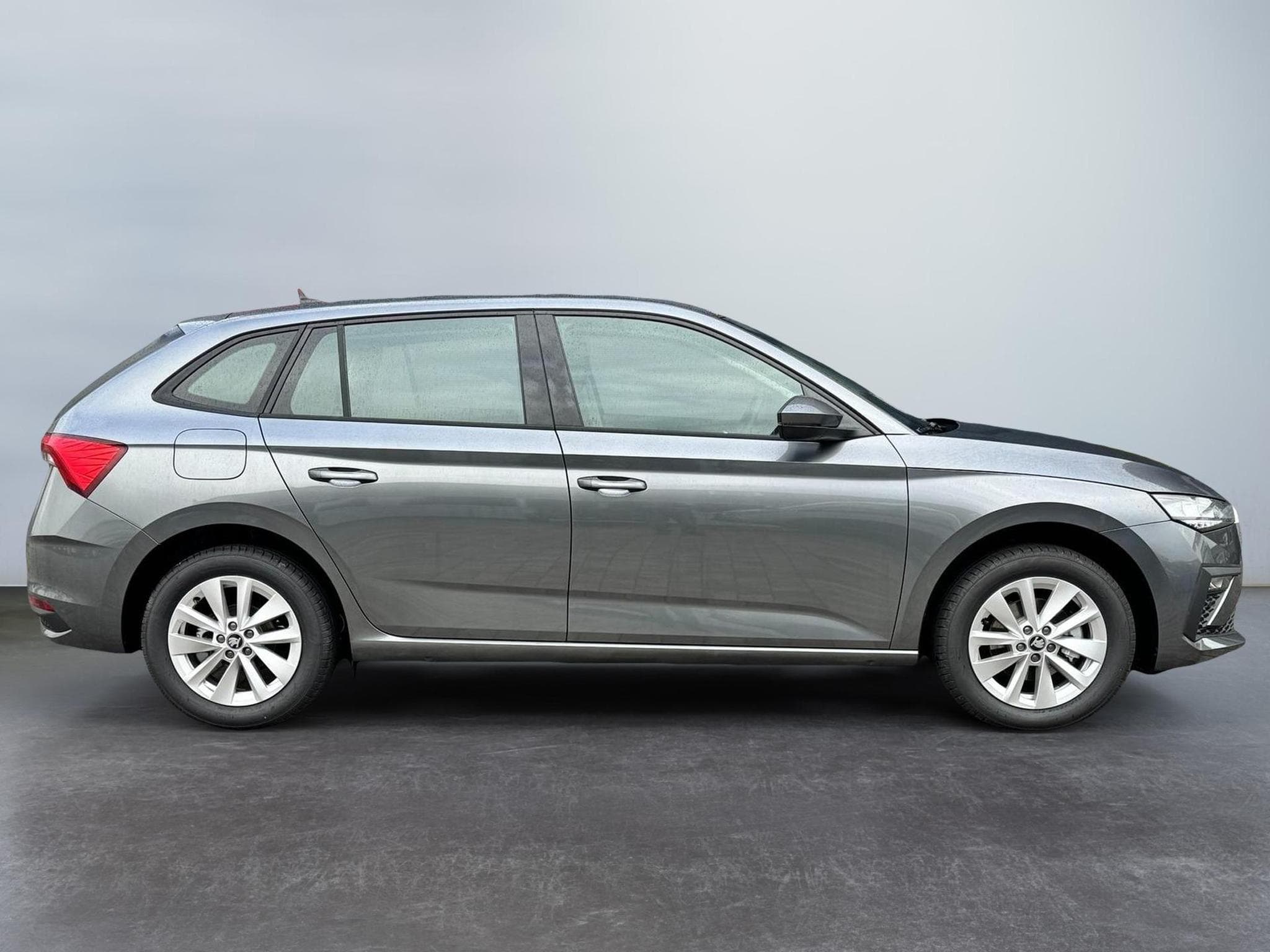 Skoda Scala 1,0 TSI DSG (2025) - Foto 6