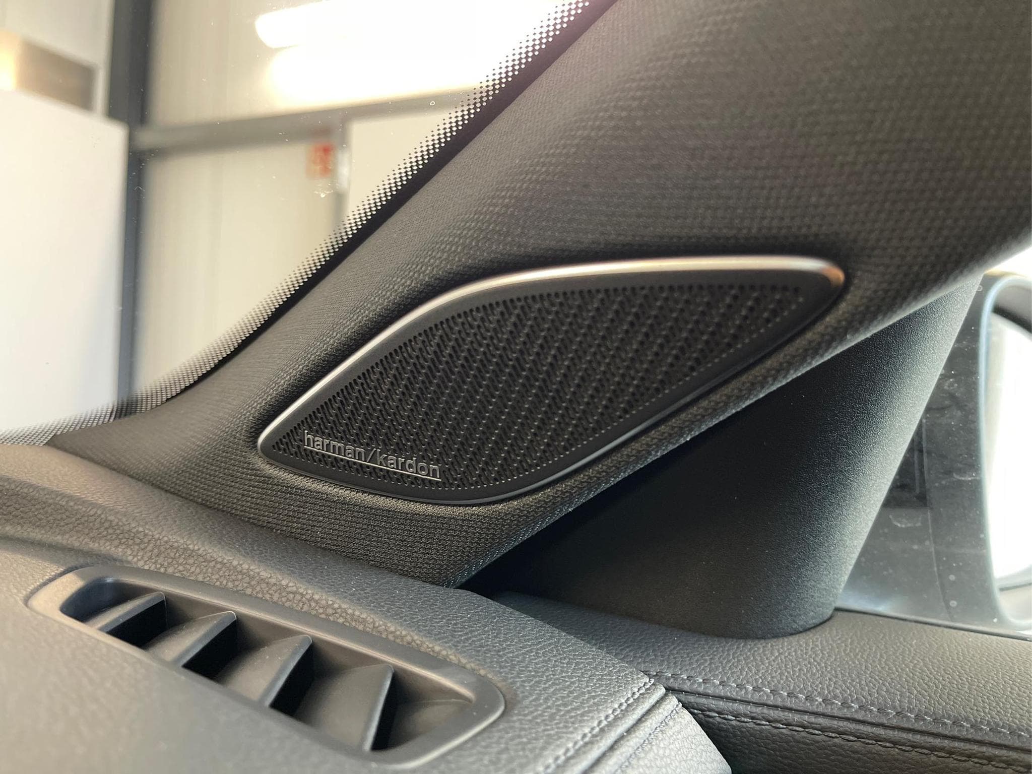 VW Passat Variant R-Line (2026) - Foto 16