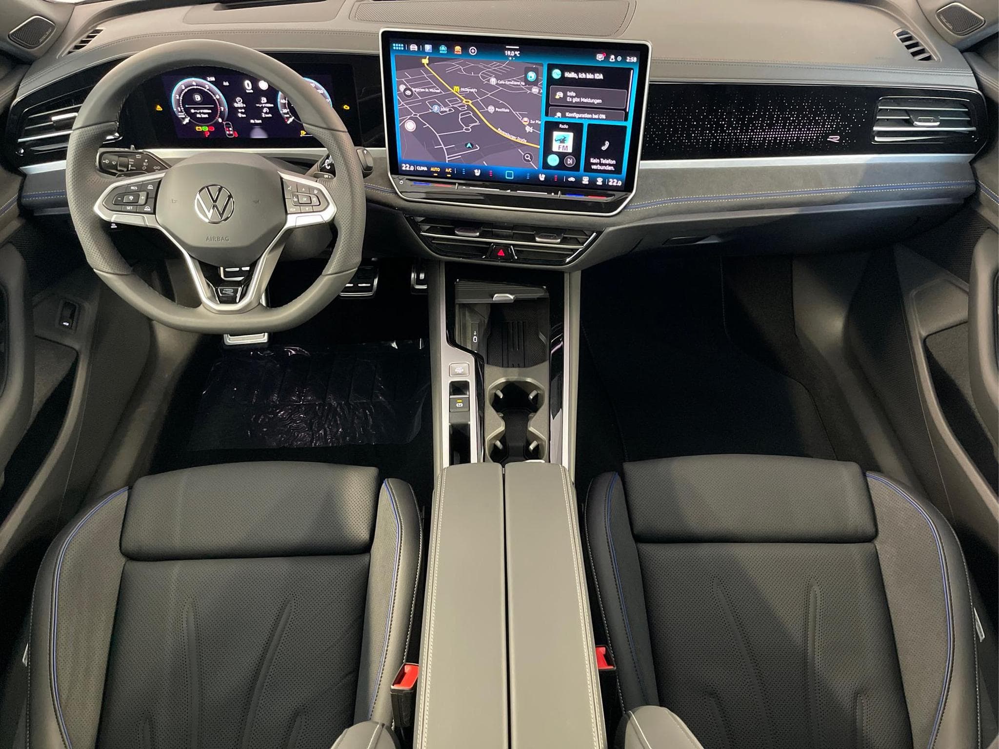 VW Passat Variant R-Line (2026) - Foto 7