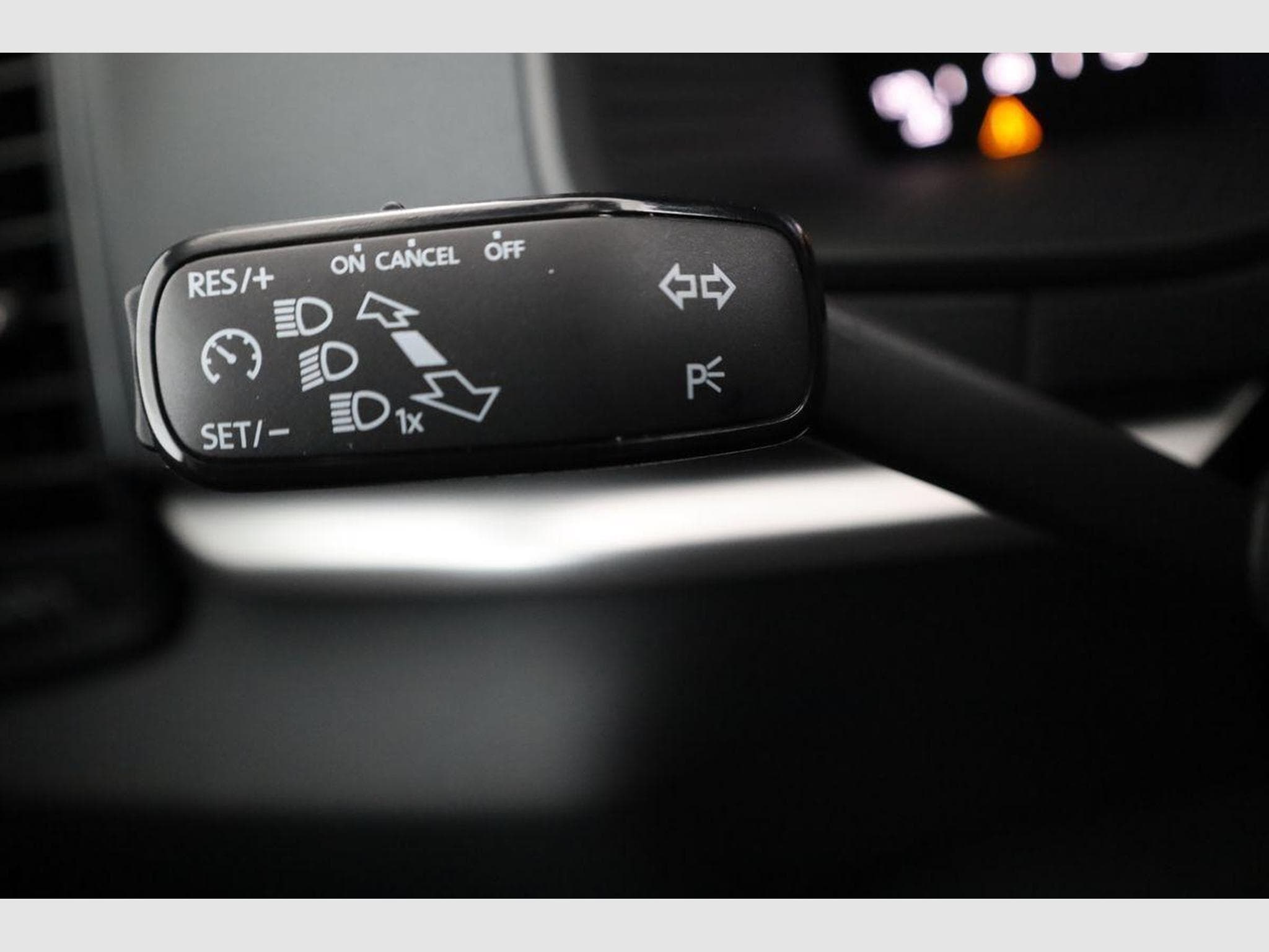 Skoda Karoq 1.5 TSI DSG (2025) - Photo 9