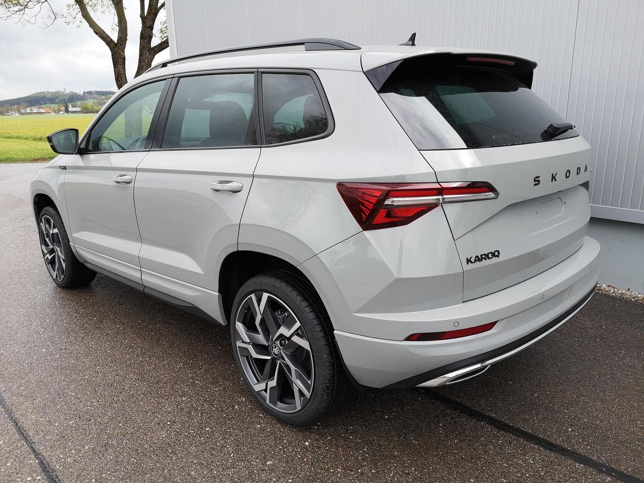 Skoda Karoq Sportline (2025) - Photo 2