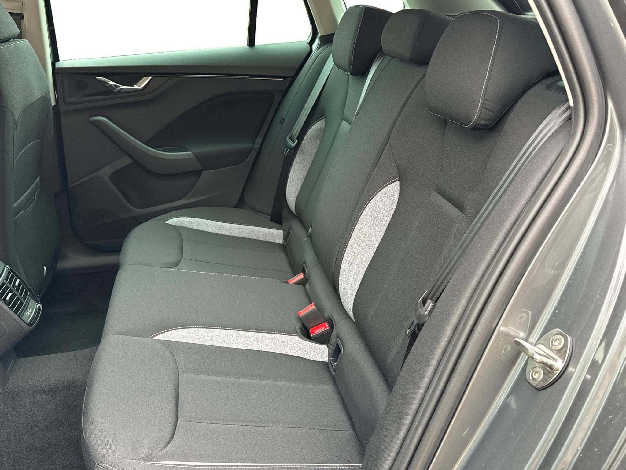 Skoda Kamiq Selection (2025) - Photo 12