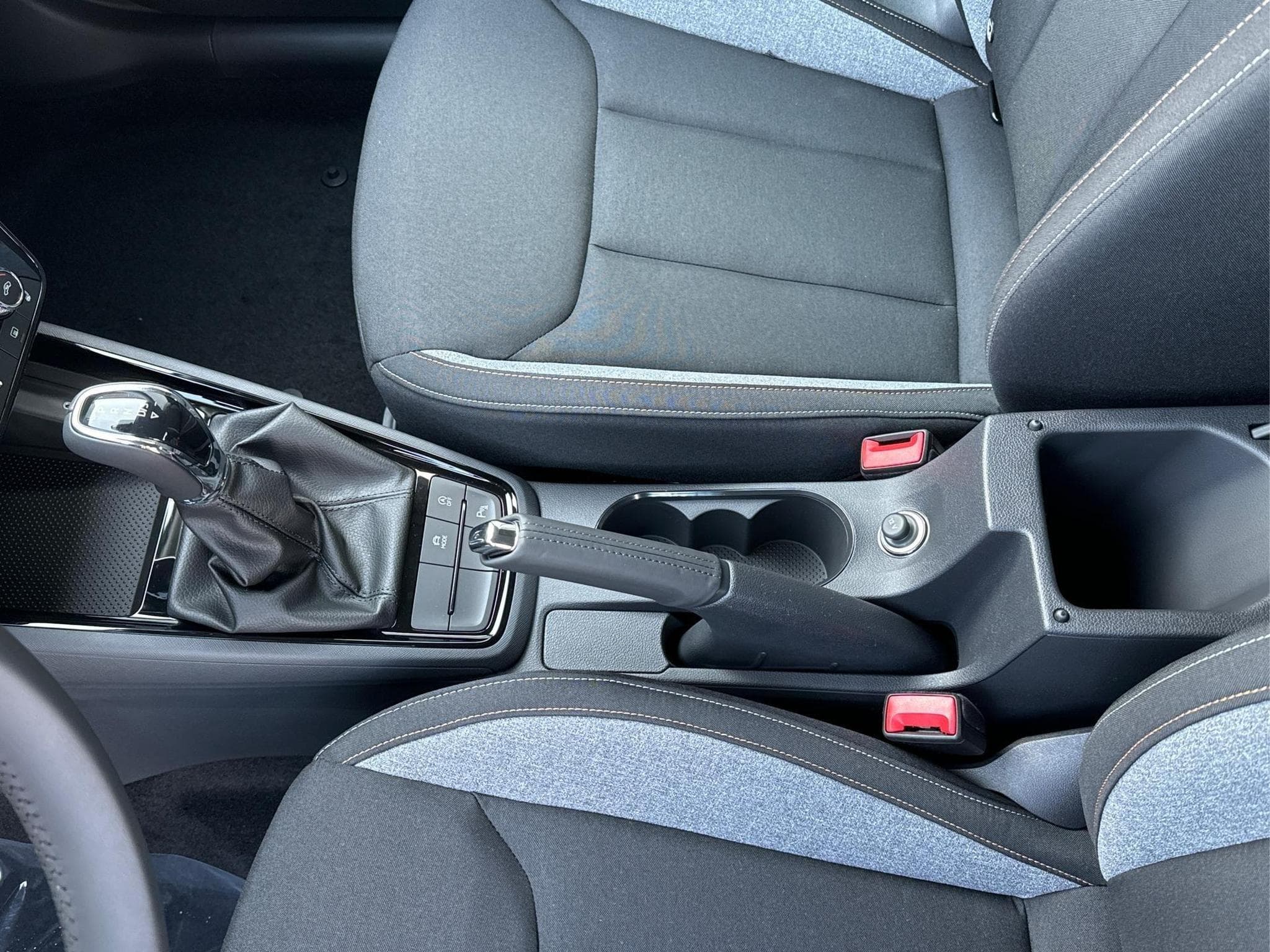 Skoda Kamiq Selection (2025) - Foto 13