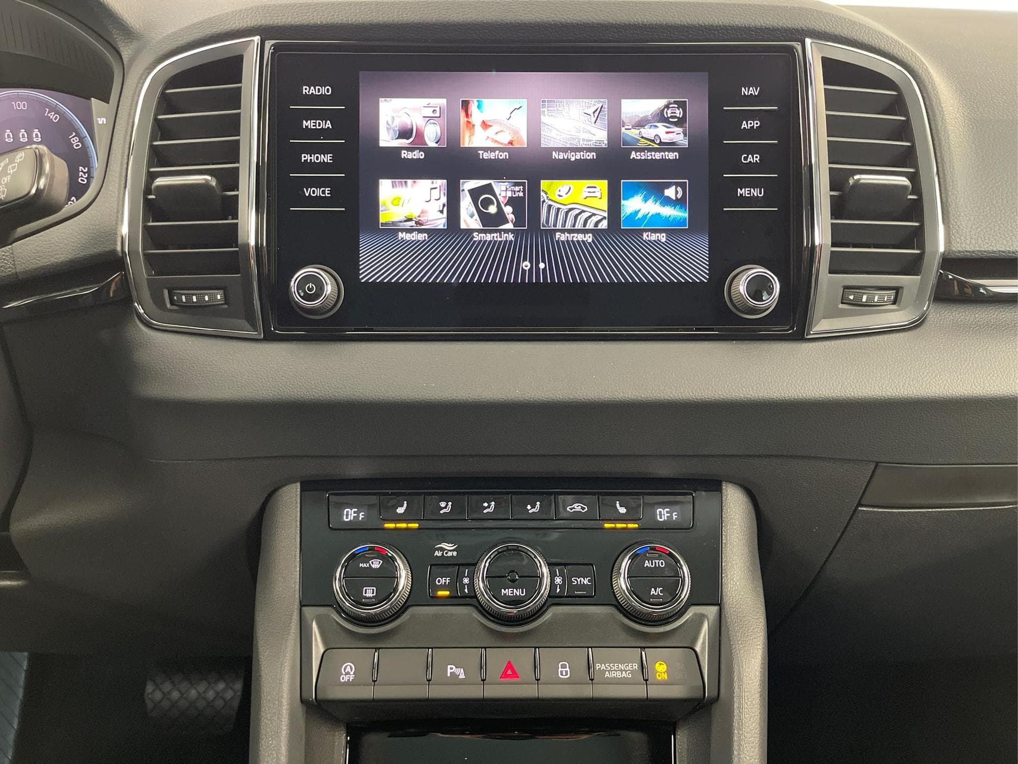 Skoda Karoq Selection (2026) - Foto 7