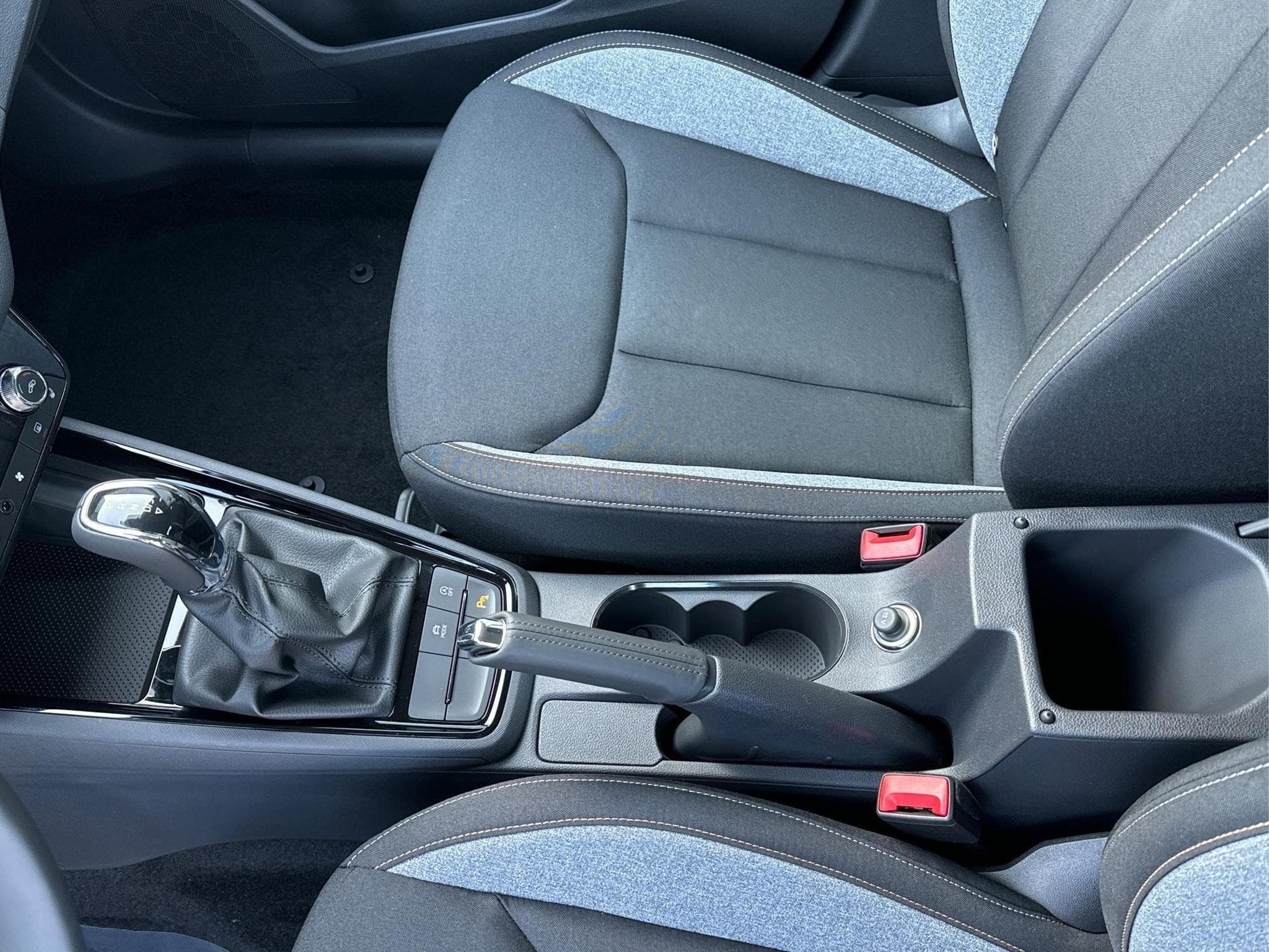 Skoda Kamiq Selection (2025) - Foto 13